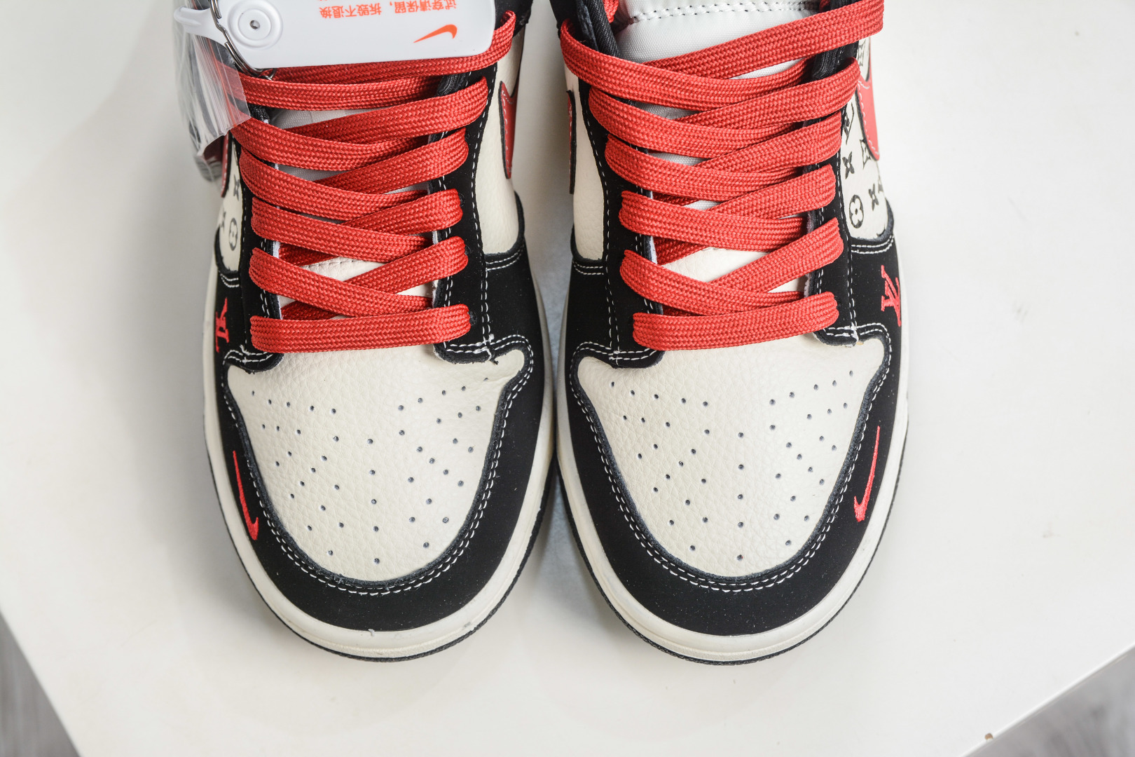 270 Nike SB Dunk Low x Louis Vuitton LV联名-米黑红 SJ8888-006-Chinese UA Cheap High Quatity Brand Clothes Bags handbags Sneakers wholesale wholesaler seller from China Factory suppliers Fashion Clothing Shoes best Quality Beautiful Price 270 Nike SB Dunk Low x Louis Vuitton LV联名-米黑红 SJ8888-006