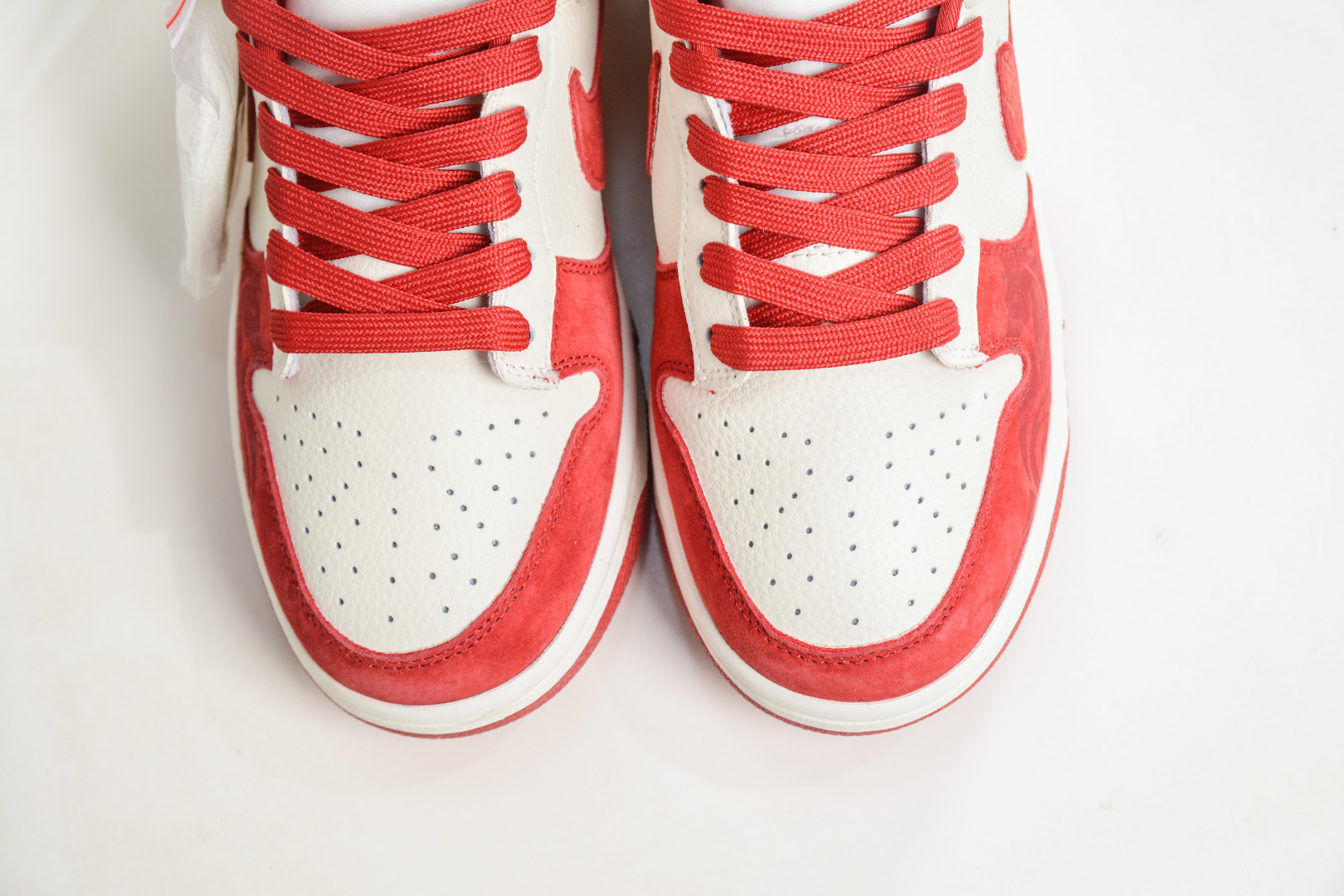 270 Nike Dunk Low 马年限定 米白红 SD8888-008-Chinese UA Cheap High Quatity Brand Clothes Bags handbags Sneakers wholesale wholesaler seller from China Factory suppliers Fashion Clothing Shoes best Quality Beautiful Price 270 Nike Dunk Low 马年限定 米白红 SD8888-008