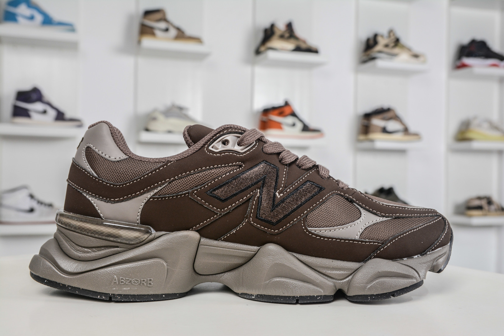 220 T版新百伦New Balance NB9060 巧克力棕 U9060493-Chinese UA Cheap High Quatity Brand Clothes Bags handbags Sneakers wholesale wholesaler seller from China Factory suppliers Fashion Clothing Shoes best Quality Beautiful Price 220 T版新百伦New Balance NB9060 巧克力棕 U9060493