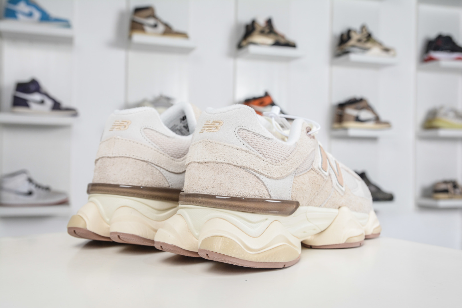 220 T版新百伦New Balance NB9060 米色 U9060CCB-Chinese UA Cheap High Quatity Brand Clothes Bags handbags Sneakers wholesale wholesaler seller from China Factory suppliers Fashion Clothing Shoes best Quality Beautiful Price 220 T版新百伦New Balance NB9060 米色 U9060CCB