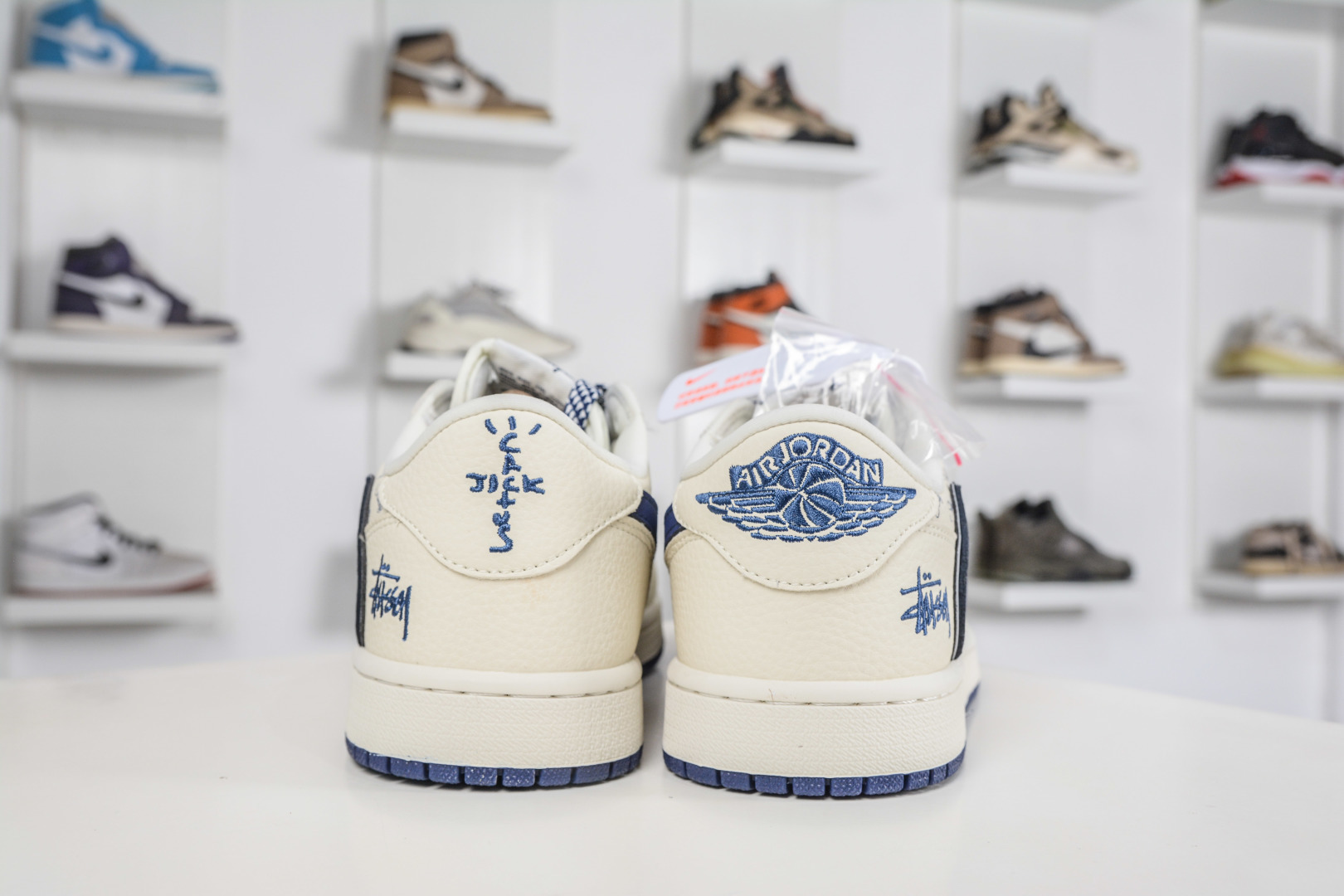 270 TS x Air Jordan x Stussy AJ1 Low 倒钩低帮联名斯图西-白深蓝 LD2028-065
