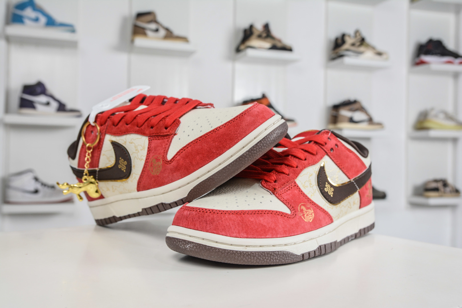 270 Nike Dunk Low 马年限定 白红褐 DN3168-013-Chinese UA Cheap High Quatity Brand Clothes Bags handbags Sneakers wholesale wholesaler seller from China Factory suppliers Fashion Clothing Shoes best Quality Beautiful Price 270 Nike Dunk Low 马年限定 白红褐 DN3168-013