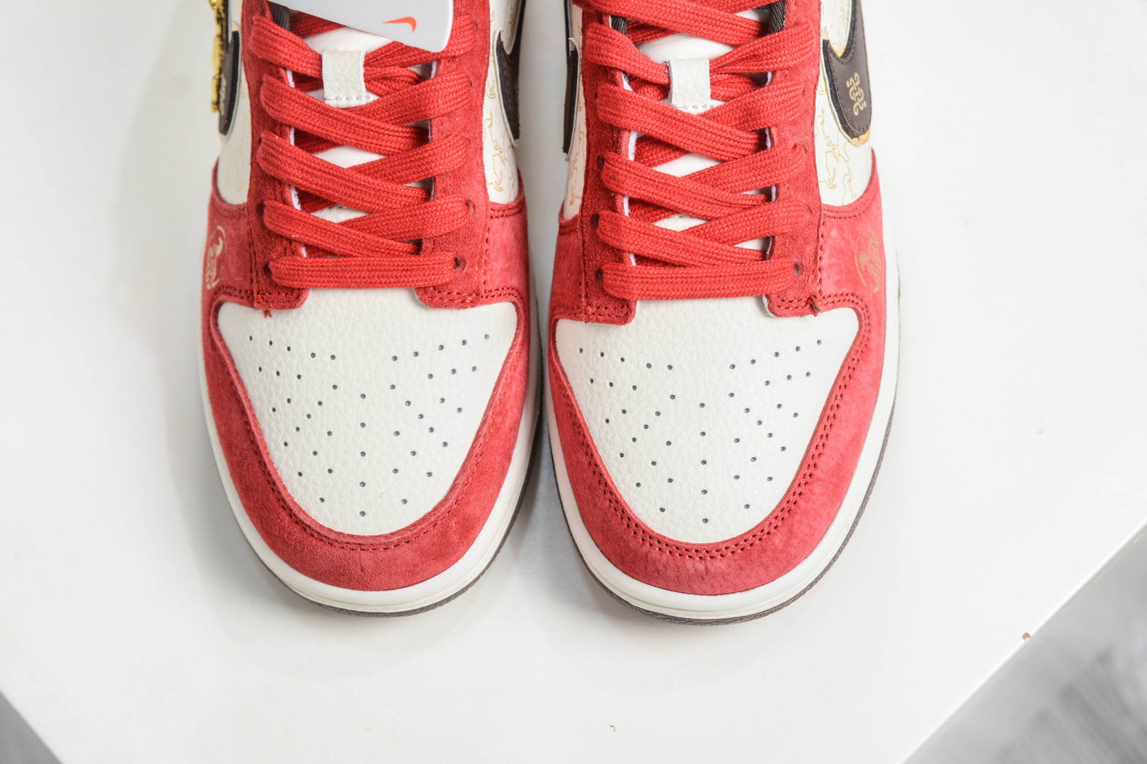 270 Nike Dunk Low 马年限定 白红褐 DN3168-013-Chinese UA Cheap High Quatity Brand Clothes Bags handbags Sneakers wholesale wholesaler seller from China Factory suppliers Fashion Clothing Shoes best Quality Beautiful Price 270 Nike Dunk Low 马年限定 白红褐 DN3168-013
