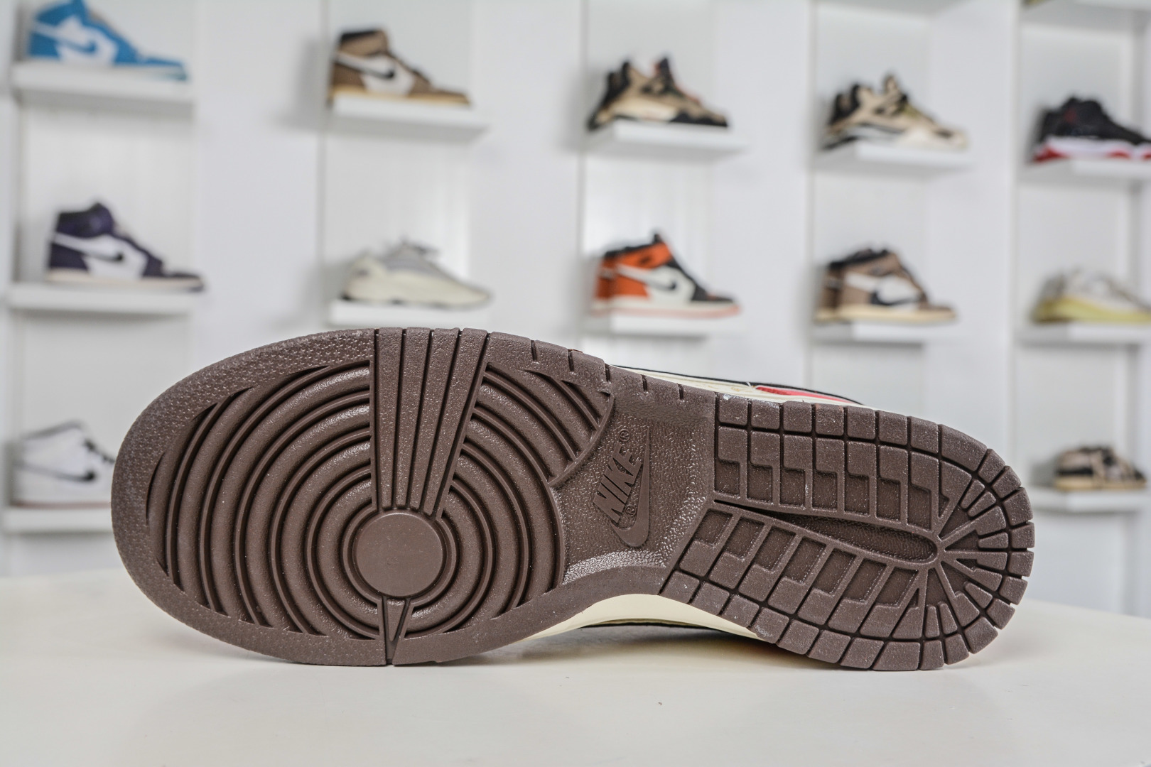 270 Nike Dunk Low 马年限定 白红褐 DN3168-013-Chinese UA Cheap High Quatity Brand Clothes Bags handbags Sneakers wholesale wholesaler seller from China Factory suppliers Fashion Clothing Shoes best Quality Beautiful Price 270 Nike Dunk Low 马年限定 白红褐 DN3168-013
