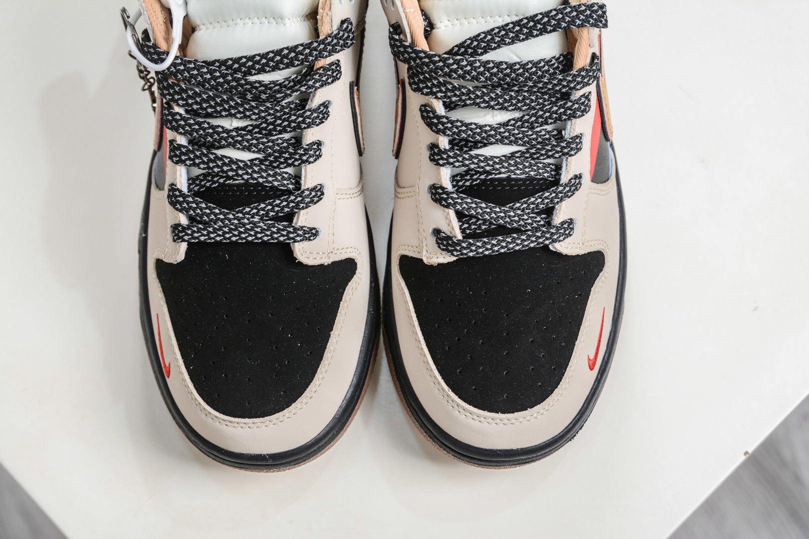 270 Nike SB Dunk Low x Superme SUP联名-创意彩虹拼接 SJ8888-008-Chinese UA Cheap High Quatity Brand Clothes Bags handbags Sneakers wholesale wholesaler seller from China Factory suppliers Fashion Clothing Shoes best Quality Beautiful Price 270 Nike SB Dunk Low x Superme SUP联名-创意彩虹拼接 SJ8888-008