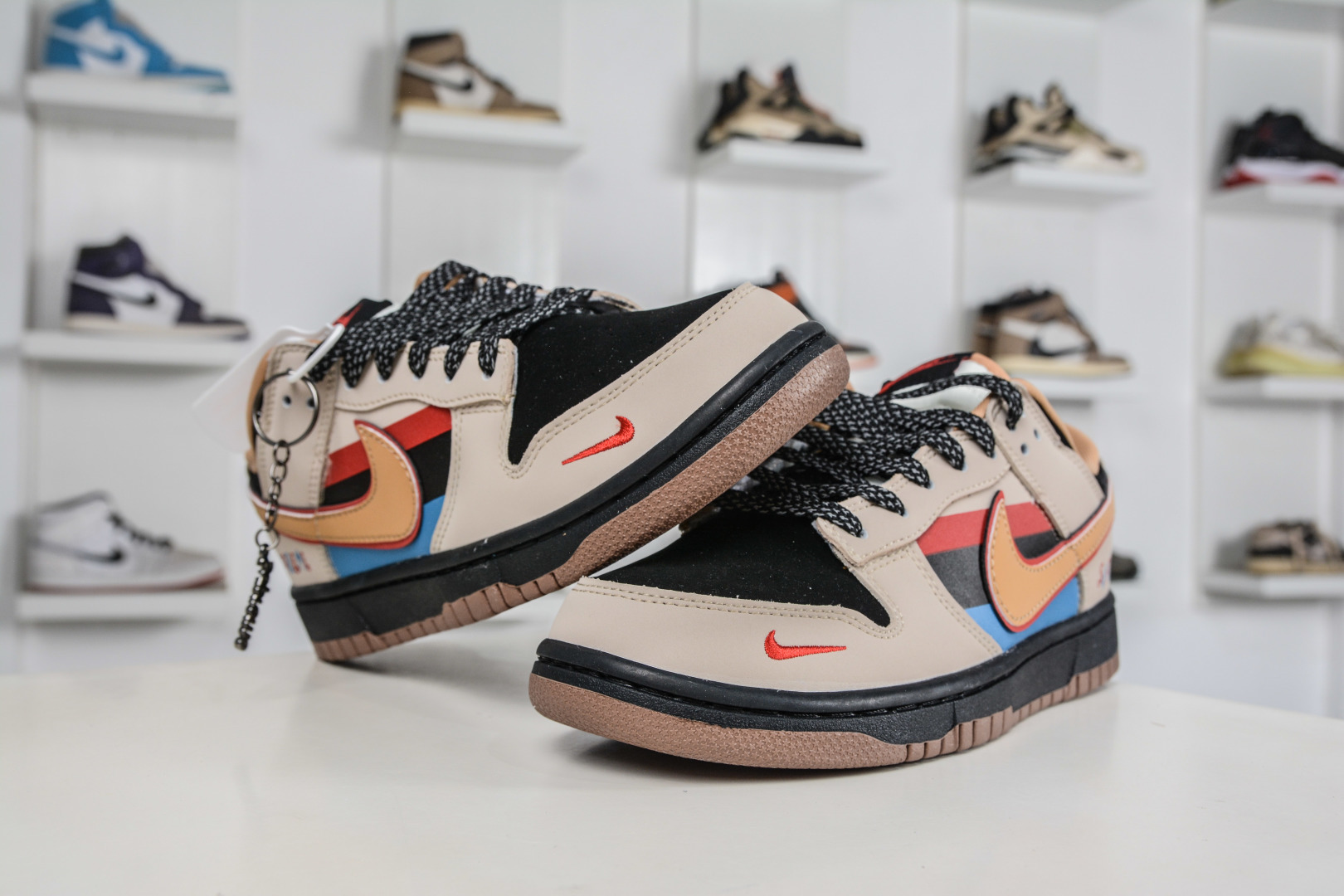 270 Nike SB Dunk Low x Superme SUP联名-创意彩虹拼接 SJ8888-008-Chinese UA Cheap High Quatity Brand Clothes Bags handbags Sneakers wholesale wholesaler seller from China Factory suppliers Fashion Clothing Shoes best Quality Beautiful Price 270 Nike SB Dunk Low x Superme SUP联名-创意彩虹拼接 SJ8888-008