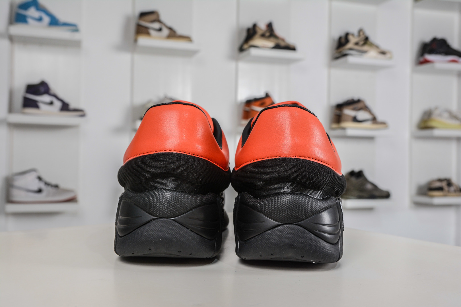 260 RAF SIMONS CYLON-21 潮流运动 圆头系带 低帮休闲鞋 HR740009L-330