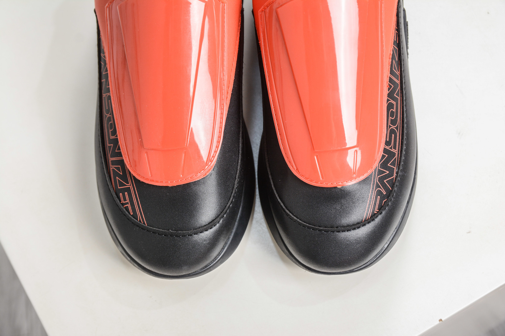 260 RAF SIMONS CYLON-21 潮流运动 圆头系带 低帮休闲鞋 HR740009L-330