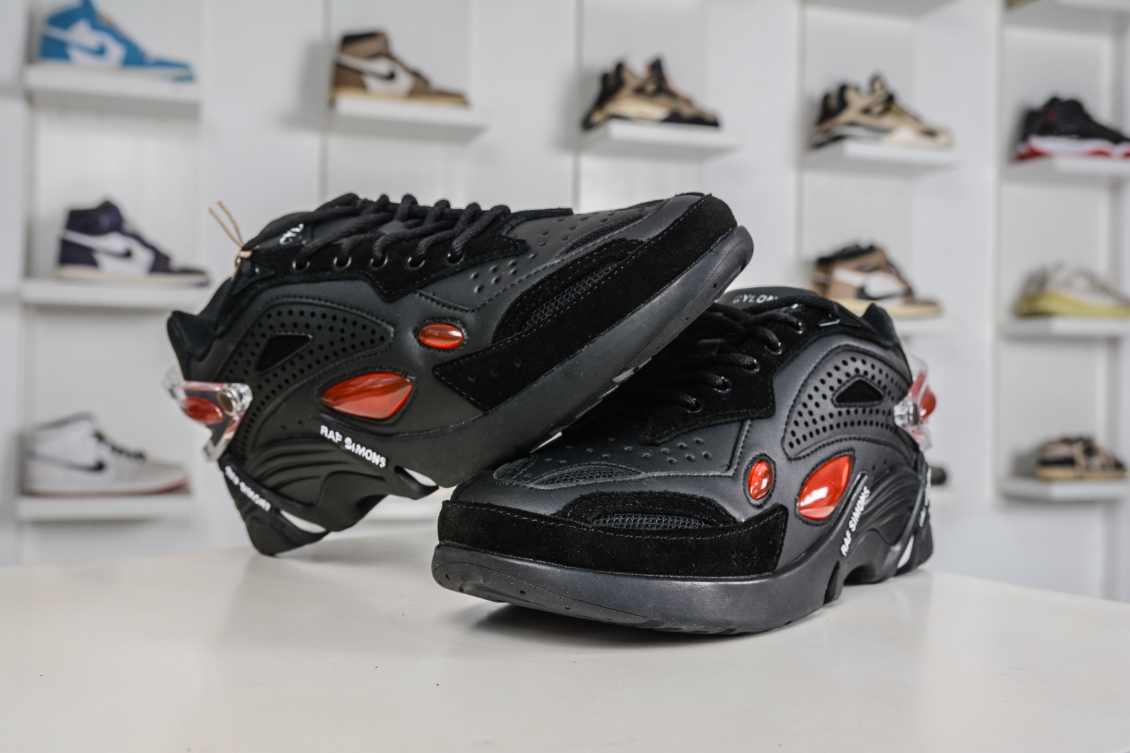 260 RAF SIMONS Cylon-21 ”水泡” 先锋潮流 复古低帮休闲鞋 圆头系带 低帮休闲鞋 HR740003S-Chinese UA Cheap High Quatity Brand Clothes Bags handbags Sneakers wholesale wholesaler seller from China Factory suppliers Fashion Clothing Shoes best Quality Beautiful Price 260 RAF SIMONS Cylon-21 ”水泡” 先锋潮流 复古低帮休闲鞋 圆头系带 低帮休闲鞋 HR740003S