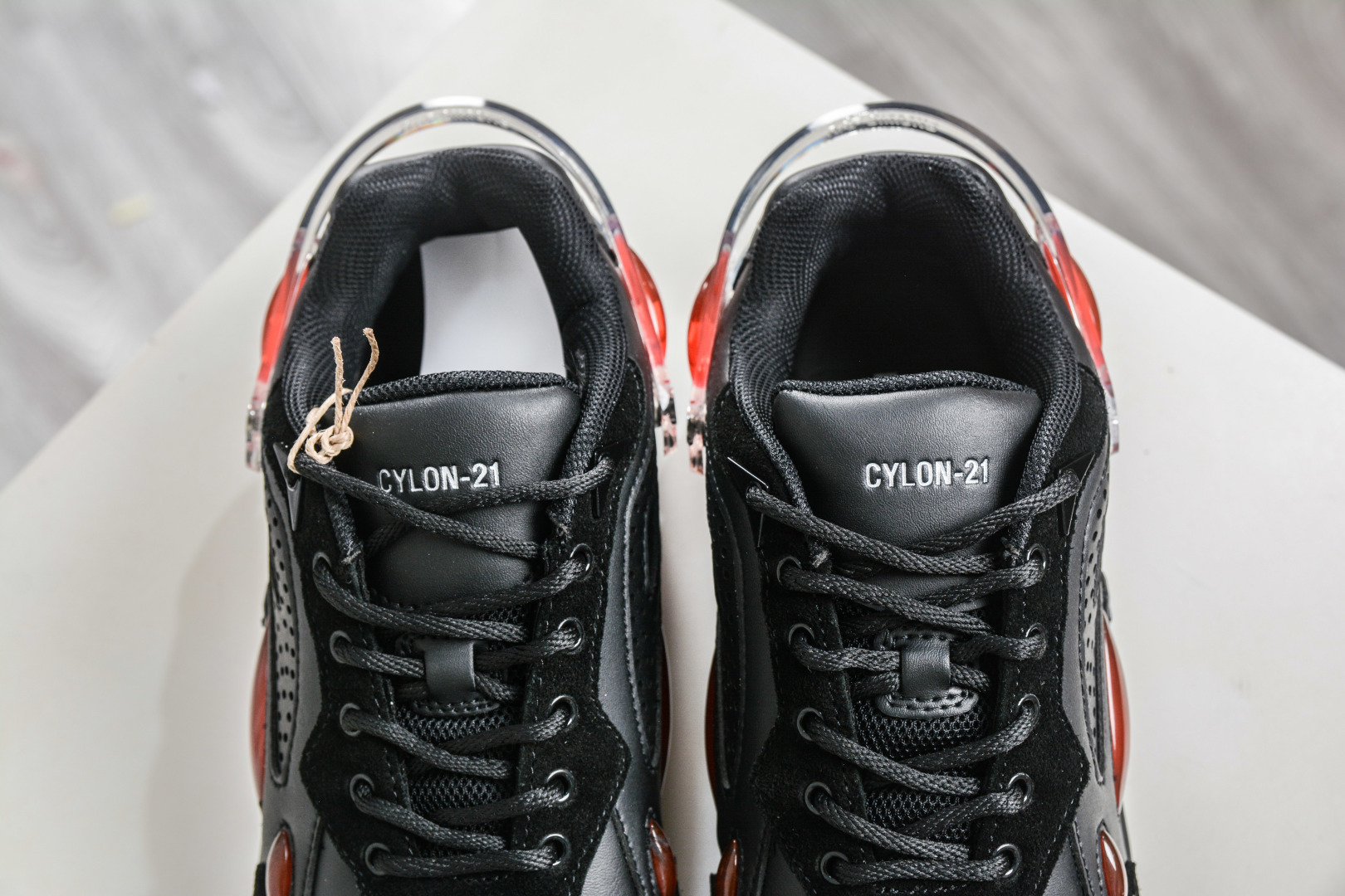 260 RAF SIMONS Cylon-21 ”水泡” 先锋潮流 复古低帮休闲鞋 圆头系带 低帮休闲鞋 HR740003S-Chinese UA Cheap High Quatity Brand Clothes Bags handbags Sneakers wholesale wholesaler seller from China Factory suppliers Fashion Clothing Shoes best Quality Beautiful Price 260 RAF SIMONS Cylon-21 ”水泡” 先锋潮流 复古低帮休闲鞋 圆头系带 低帮休闲鞋 HR740003S