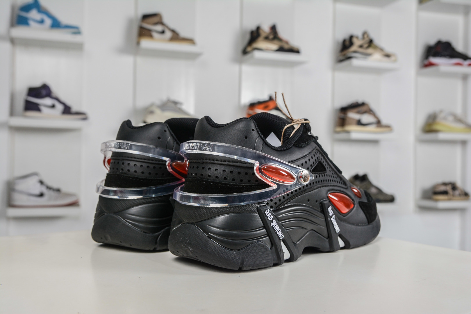 260 RAF SIMONS Cylon-21 ”水泡” 先锋潮流 复古低帮休闲鞋 圆头系带 低帮休闲鞋 HR740003S-Chinese UA Cheap High Quatity Brand Clothes Bags handbags Sneakers wholesale wholesaler seller from China Factory suppliers Fashion Clothing Shoes best Quality Beautiful Price 260 RAF SIMONS Cylon-21 ”水泡” 先锋潮流 复古低帮休闲鞋 圆头系带 低帮休闲鞋 HR740003S