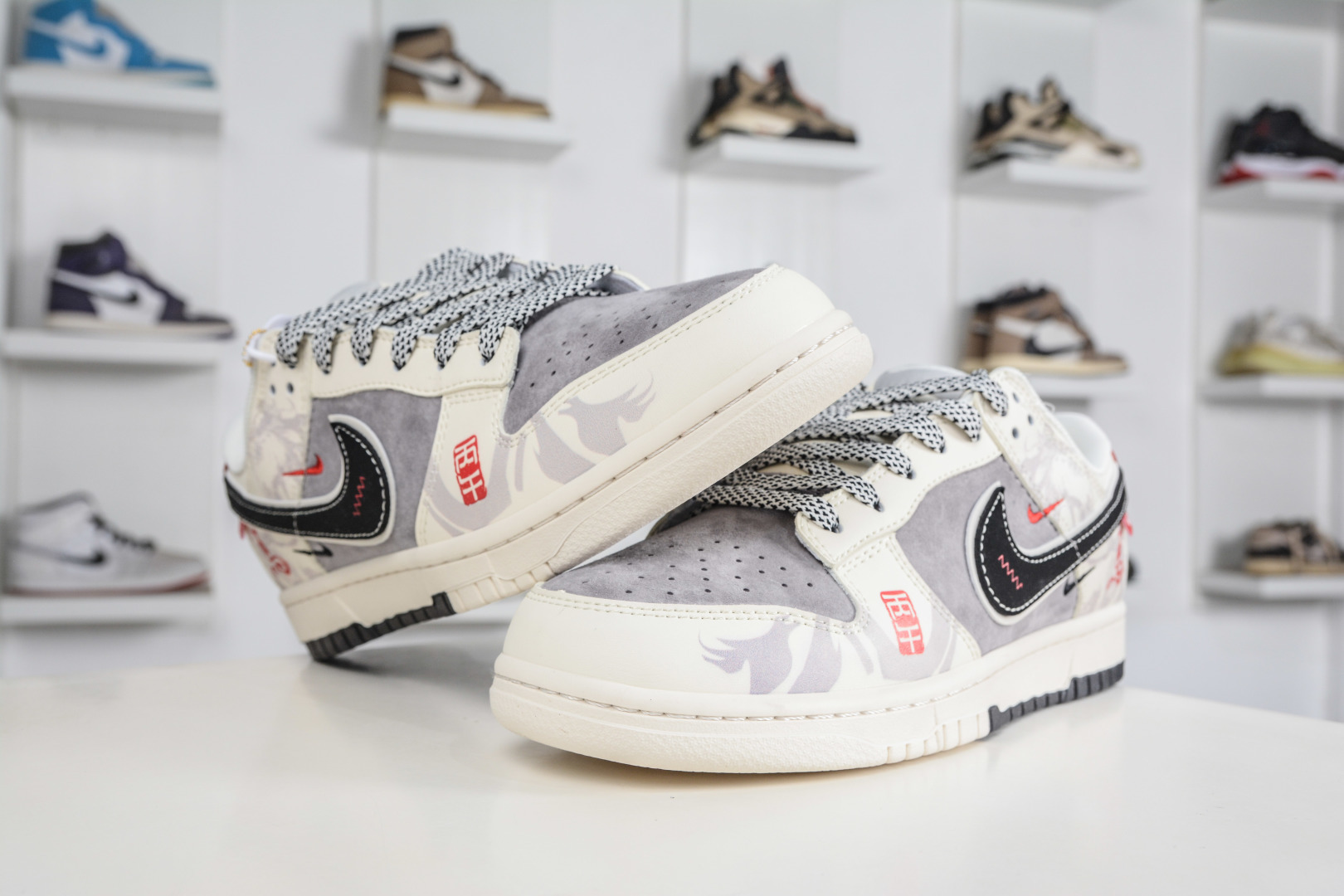 270 Nike Dunk Low 马年限定 白灰黑 YX5066-404-Chinese UA Cheap High Quatity Brand Clothes Bags handbags Sneakers wholesale wholesaler seller from China Factory suppliers Fashion Clothing Shoes best Quality Beautiful Price 270 Nike Dunk Low 马年限定 白灰黑 YX5066-404