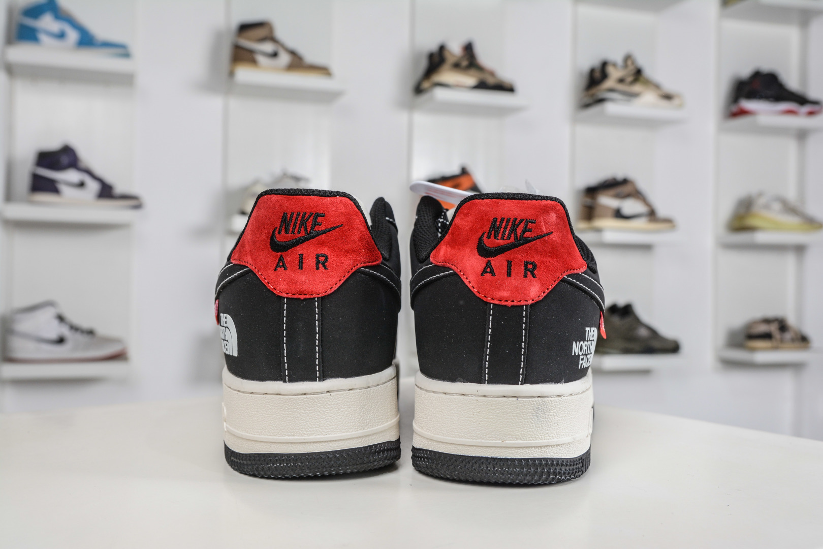 260 The North Face x NIke Air Force 1 北面联名-黑灰红 KG6699-F43-Chinese UA Cheap High Quatity Brand Clothes Bags handbags Sneakers wholesale wholesaler seller from China Factory suppliers Fashion Clothing Shoes best Quality Beautiful Price 260 The North Face x NIke Air Force 1 北面联名-黑灰红 KG6699-F43