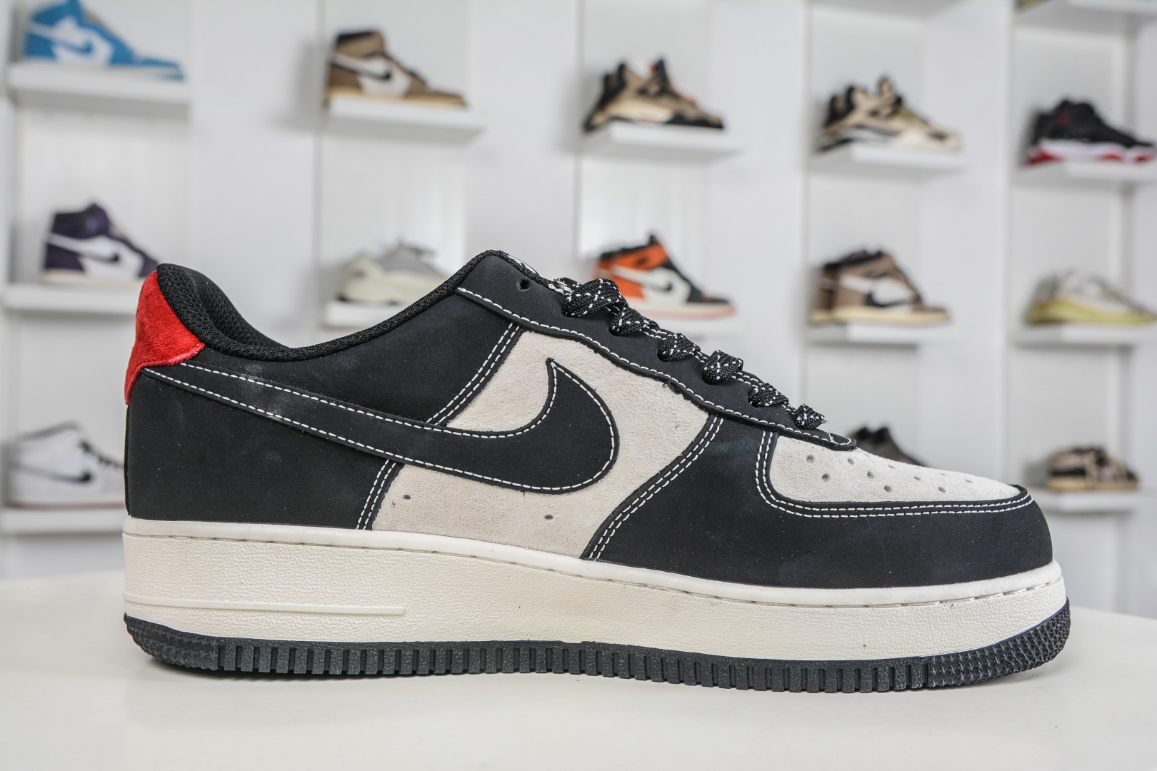 260 The North Face x NIke Air Force 1 北面联名-黑灰红 KG6699-F43-Chinese UA Cheap High Quatity Brand Clothes Bags handbags Sneakers wholesale wholesaler seller from China Factory suppliers Fashion Clothing Shoes best Quality Beautiful Price 260 The North Face x NIke Air Force 1 北面联名-黑灰红 KG6699-F43