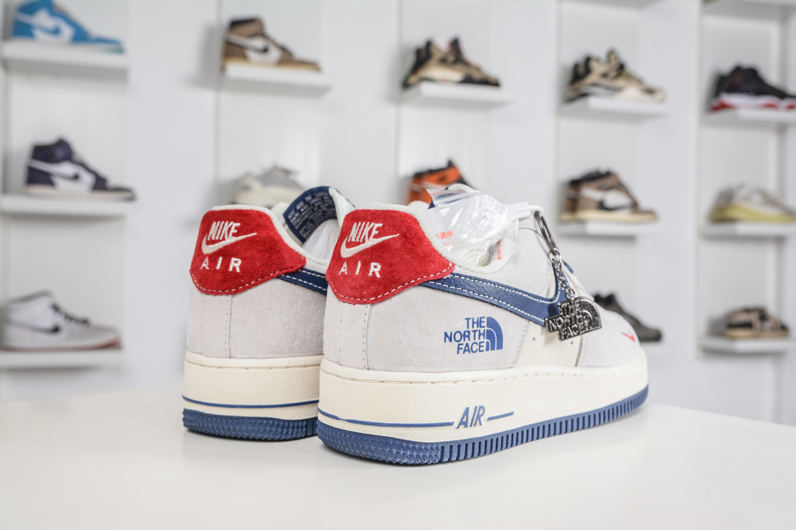 260 The North Face x NIke Air Force 1 北面联名-灰白蓝 DD1982-341-Chinese UA Cheap High Quatity Brand Clothes Bags handbags Sneakers wholesale wholesaler seller from China Factory suppliers Fashion Clothing Shoes best Quality Beautiful Price 260 The North Face x NIke Air Force 1 北面联名-灰白蓝 DD1982-341