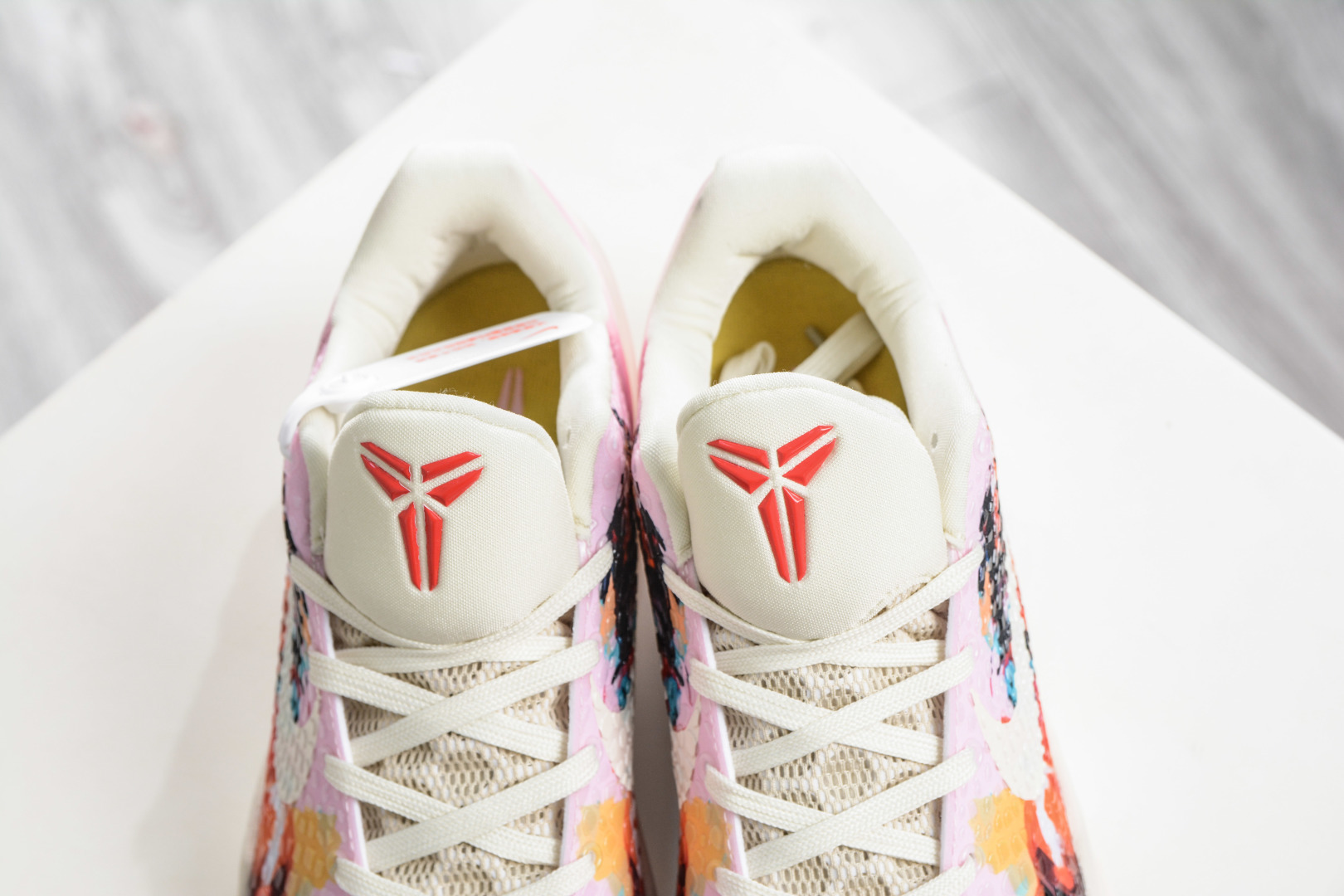 360 Nike Zoom Kobe VI 马年限定 CNY新年款 耐克 科比6代系列 低帮复刻实战运动低帮文化篮球鞋 CW2190-018