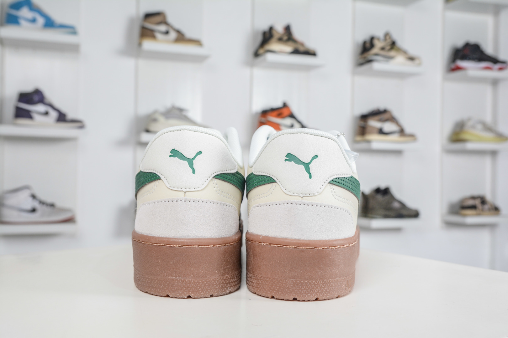 150 PUMA彪马 CA Match Court 休闲经典简约复古 低帮 板鞋 308621-09-Chinese UA Cheap High Quatity Brand Clothes Bags handbags Sneakers wholesale wholesaler seller from China Factory suppliers Fashion Clothing Shoes best Quality Beautiful Price 150 PUMA彪马 CA Match Court 休闲经典简约复古 低帮 板鞋 308621-09