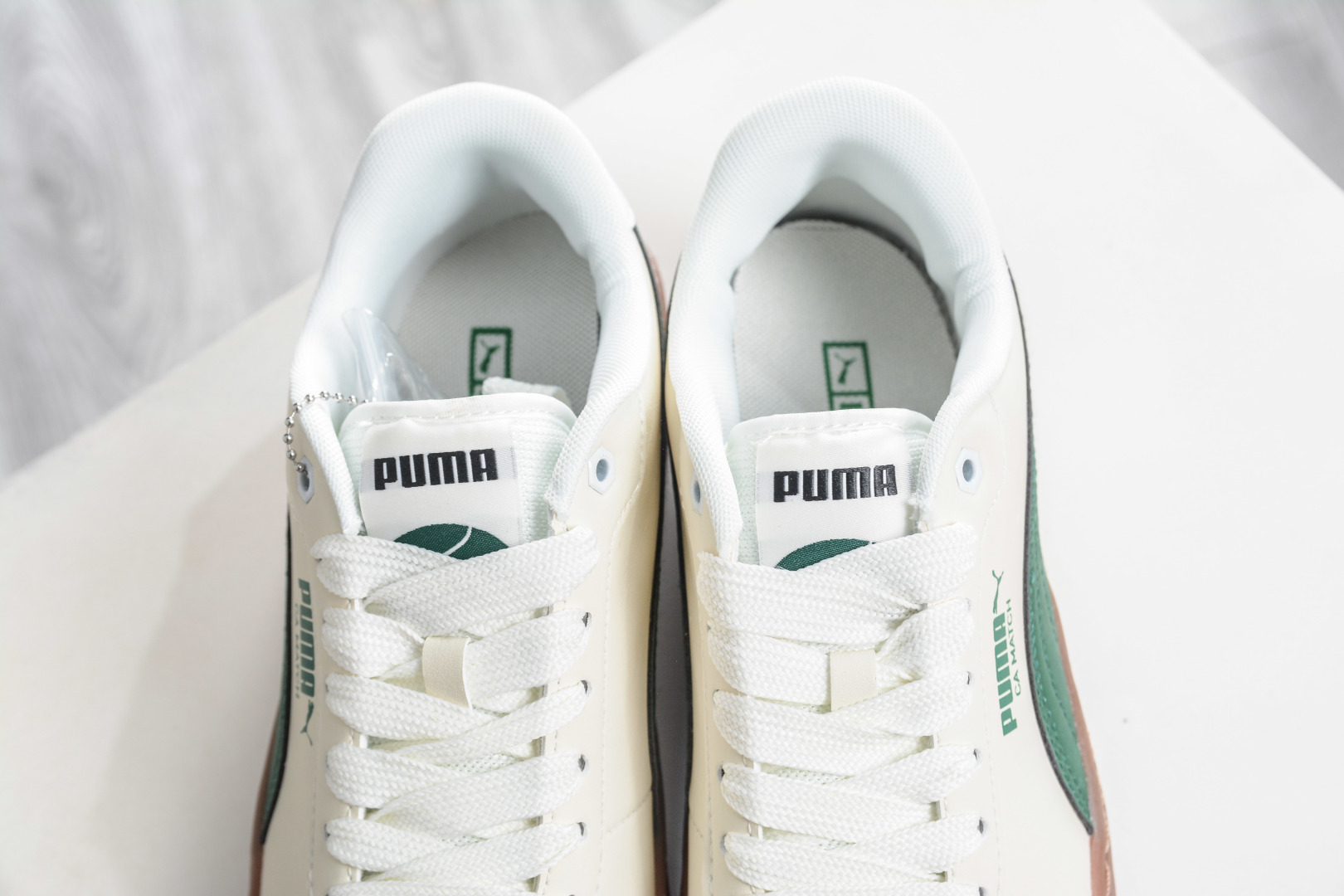 150 PUMA彪马 CA Match Court 休闲经典简约复古 低帮 板鞋 308621-09-Chinese UA Cheap High Quatity Brand Clothes Bags handbags Sneakers wholesale wholesaler seller from China Factory suppliers Fashion Clothing Shoes best Quality Beautiful Price 150 PUMA彪马 CA Match Court 休闲经典简约复古 低帮 板鞋 308621-09