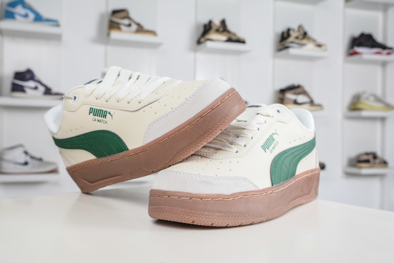 150 PUMA彪马 CA Match Court 休闲经典简约复古 低帮 板鞋 308621-09-Chinese UA Cheap High Quatity Brand Clothes Bags handbags Sneakers wholesale wholesaler seller from China Factory suppliers Fashion Clothing Shoes best Quality Beautiful Price 150 PUMA彪马 CA Match Court 休闲经典简约复古 低帮 板鞋 308621-09