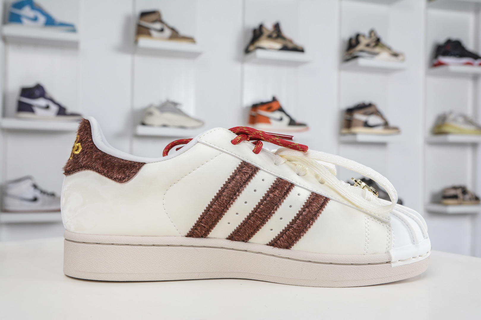 140 Adidas Originals Superstar 马年限定 2025全新版本 贝壳头同步 KJ6293-Chinese UA Cheap High Quatity Brand Clothes Bags handbags Sneakers wholesale wholesaler seller from China Factory suppliers Fashion Clothing Shoes best Quality Beautiful Price 140 Adidas Originals Superstar 马年限定 2025全新版本 贝壳头同步 KJ6293