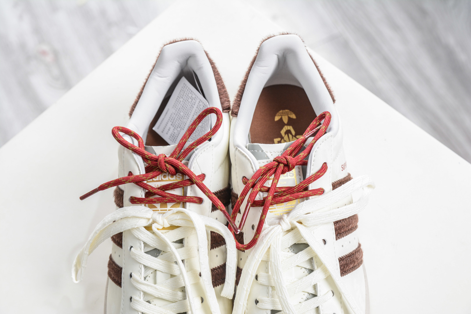 140 Adidas Originals Superstar 马年限定 2025全新版本 贝壳头同步 KJ6293-Chinese UA Cheap High Quatity Brand Clothes Bags handbags Sneakers wholesale wholesaler seller from China Factory suppliers Fashion Clothing Shoes best Quality Beautiful Price 140 Adidas Originals Superstar 马年限定 2025全新版本 贝壳头同步 KJ6293