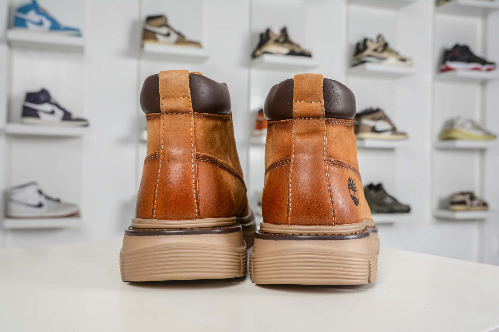 230 新年福利特价 Timberland添柏岚/天伯伦 秋冬新品(毛绒内里保暖锁热)秋冬必备户外休闲大黄靴系列-Chinese UA Cheap High Quatity Brand Clothes Bags handbags Sneakers wholesale wholesaler seller from China Factory suppliers Fashion Clothing Shoes best Quality Beautiful Price 230 新年福利特价 Timberland添柏岚/天伯伦 秋冬新品(毛绒内里保暖锁热)秋冬必备户外休闲大黄靴系列