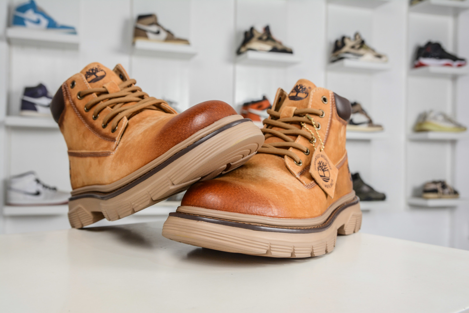 230 新年福利特价 Timberland添柏岚/天伯伦 秋冬新品(毛绒内里保暖锁热)秋冬必备户外休闲大黄靴系列-Chinese UA Cheap High Quatity Brand Clothes Bags handbags Sneakers wholesale wholesaler seller from China Factory suppliers Fashion Clothing Shoes best Quality Beautiful Price 230 新年福利特价 Timberland添柏岚/天伯伦 秋冬新品(毛绒内里保暖锁热)秋冬必备户外休闲大黄靴系列