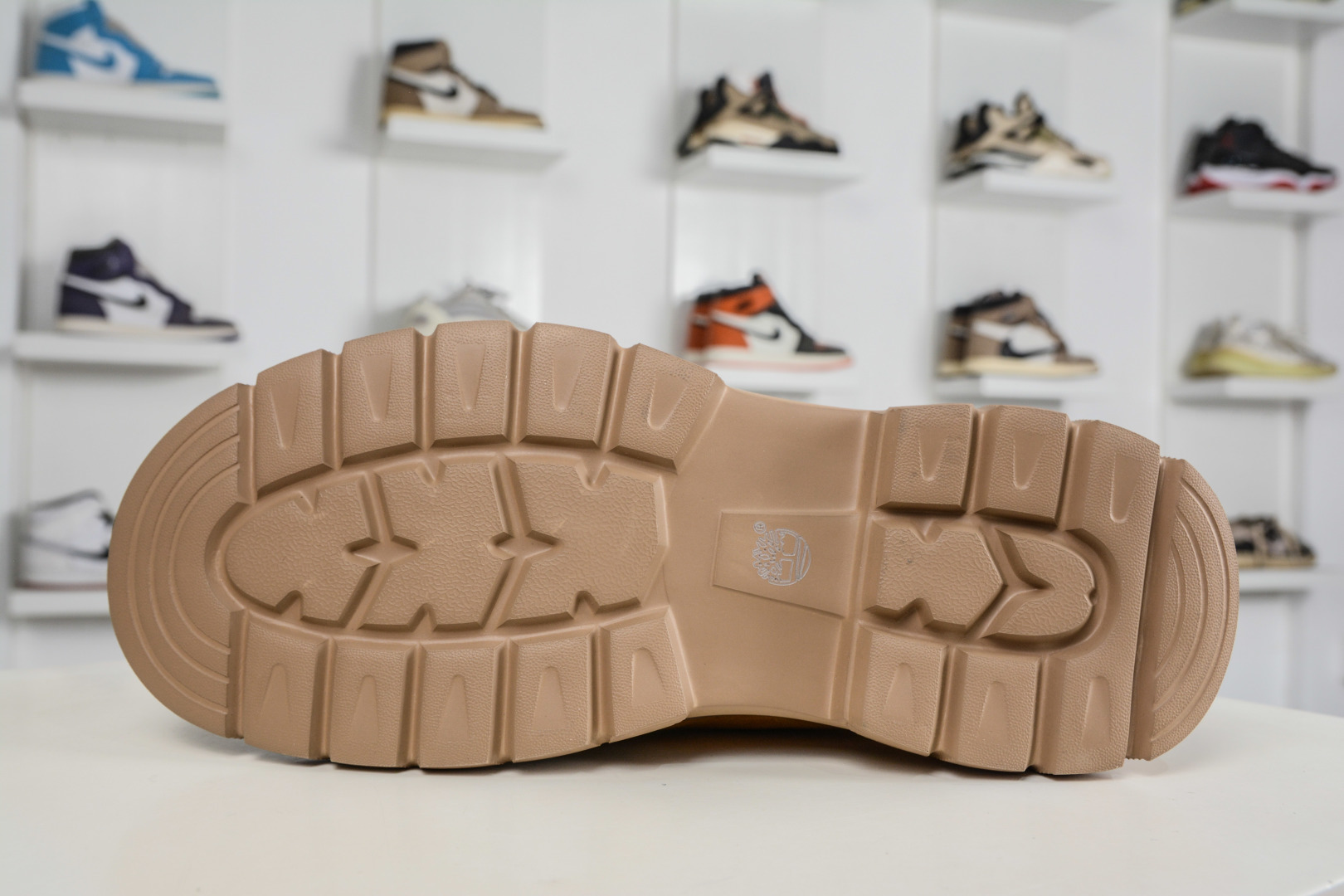 230 新年福利特价 Timberland添柏岚/天伯伦 秋冬新品(毛绒内里保暖锁热)秋冬必备户外休闲大黄靴系列-Chinese UA Cheap High Quatity Brand Clothes Bags handbags Sneakers wholesale wholesaler seller from China Factory suppliers Fashion Clothing Shoes best Quality Beautiful Price 230 新年福利特价 Timberland添柏岚/天伯伦 秋冬新品(毛绒内里保暖锁热)秋冬必备户外休闲大黄靴系列