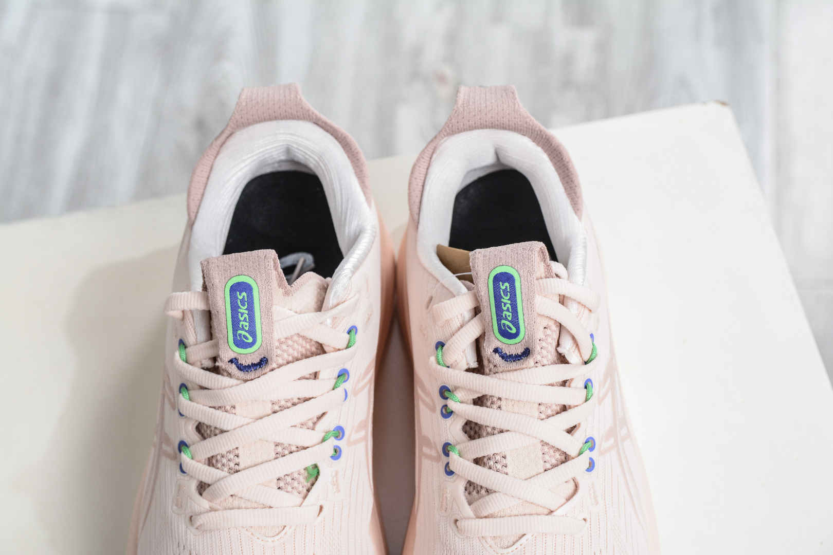 190 Asics GEL-Nimbus 28 亚瑟士缓震跑鞋 1011C127-700-Chinese UA Cheap High Quatity Brand Clothes Bags handbags Sneakers wholesale wholesaler seller from China Factory suppliers Fashion Clothing Shoes best Quality Beautiful Price 190 Asics GEL-Nimbus 28 亚瑟士缓震跑鞋 1011C127-700