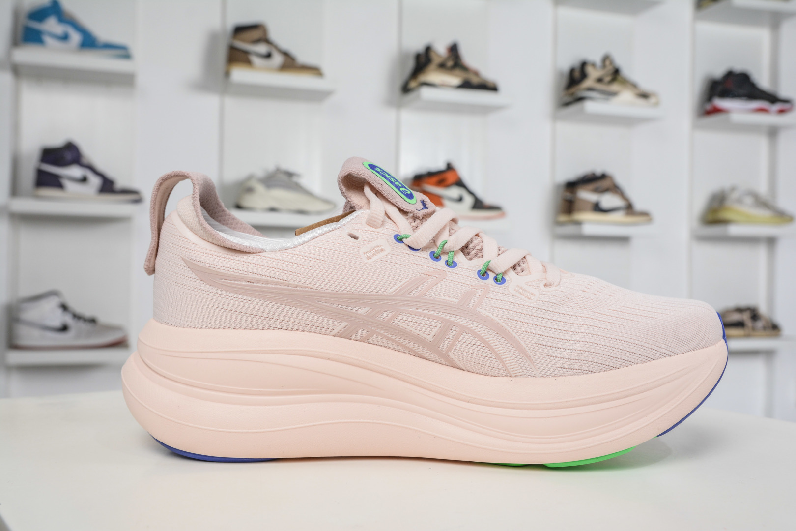 190 Asics GEL-Nimbus 28 亚瑟士缓震跑鞋 1011C127-700-Chinese UA Cheap High Quatity Brand Clothes Bags handbags Sneakers wholesale wholesaler seller from China Factory suppliers Fashion Clothing Shoes best Quality Beautiful Price 190 Asics GEL-Nimbus 28 亚瑟士缓震跑鞋 1011C127-700