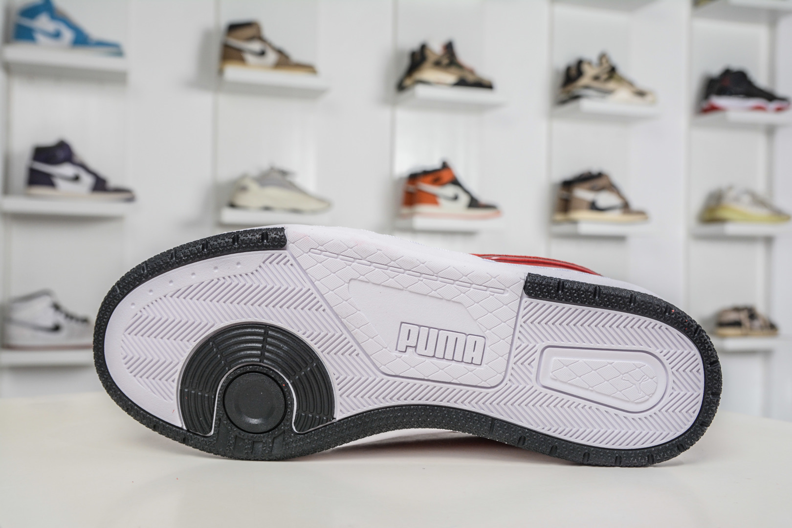 150 PUMA彪马 CA Match Court 休闲经典简约复古 低帮 板鞋 308621-02-Chinese UA Cheap High Quatity Brand Clothes Bags handbags Sneakers wholesale wholesaler seller from China Factory suppliers Fashion Clothing Shoes best Quality Beautiful Price 150 PUMA彪马 CA Match Court 休闲经典简约复古 低帮 板鞋 308621-02