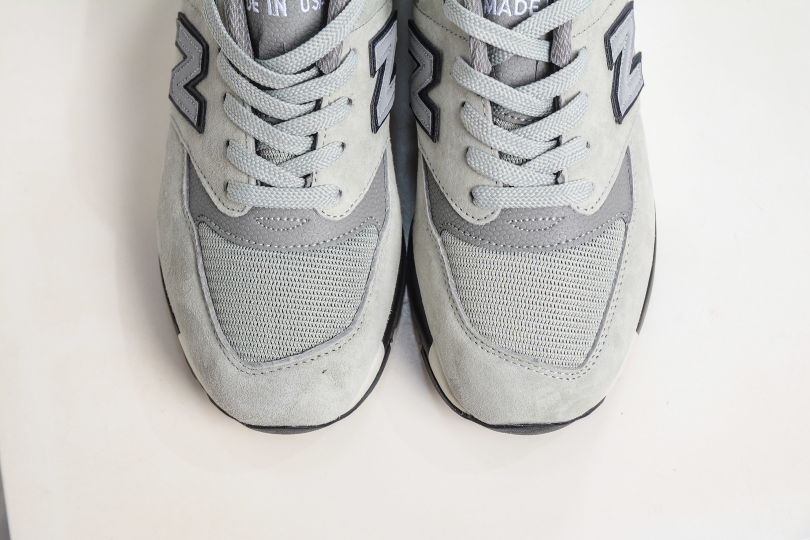 220 New Balance M998 Made in USA NB新百伦高端美产血统系列经典复古休闲运动慢跑鞋 M998WT-Chinese UA Cheap High Quatity Brand Clothes Bags handbags Sneakers wholesale wholesaler seller from China Factory suppliers Fashion Clothing Shoes best Quality Beautiful Price 220 New Balance M998 Made in USA NB新百伦高端美产血统系列经典复古休闲运动慢跑鞋 M998WT