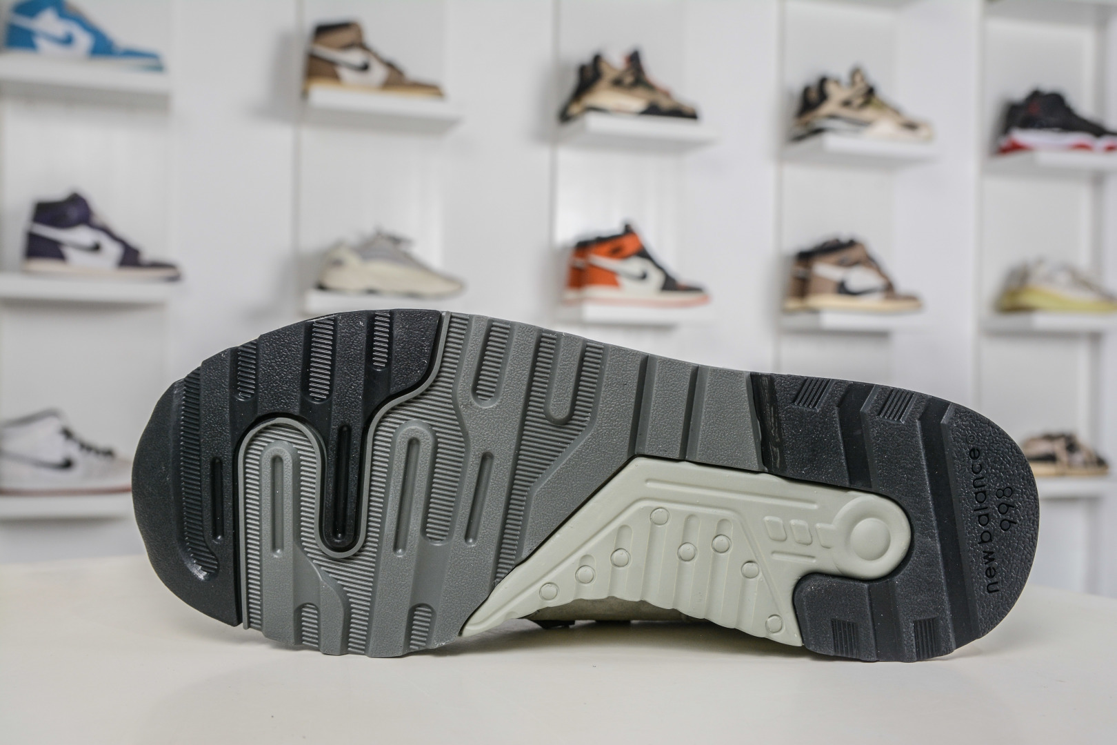 220 New Balance M998 Made in USA NB新百伦高端美产血统系列经典复古休闲运动慢跑鞋 M998WT-Chinese UA Cheap High Quatity Brand Clothes Bags handbags Sneakers wholesale wholesaler seller from China Factory suppliers Fashion Clothing Shoes best Quality Beautiful Price 220 New Balance M998 Made in USA NB新百伦高端美产血统系列经典复古休闲运动慢跑鞋 M998WT