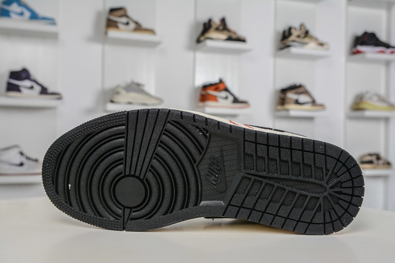 270 Nike Air Jordan 1 Low 马年限定 灰白蛇纹 FC7688-202-Chinese UA Cheap High Quatity Brand Clothes Bags handbags Sneakers wholesale wholesaler seller from China Factory suppliers Fashion Clothing Shoes best Quality Beautiful Price 270 Nike Air Jordan 1 Low 马年限定 灰白蛇纹 FC7688-202