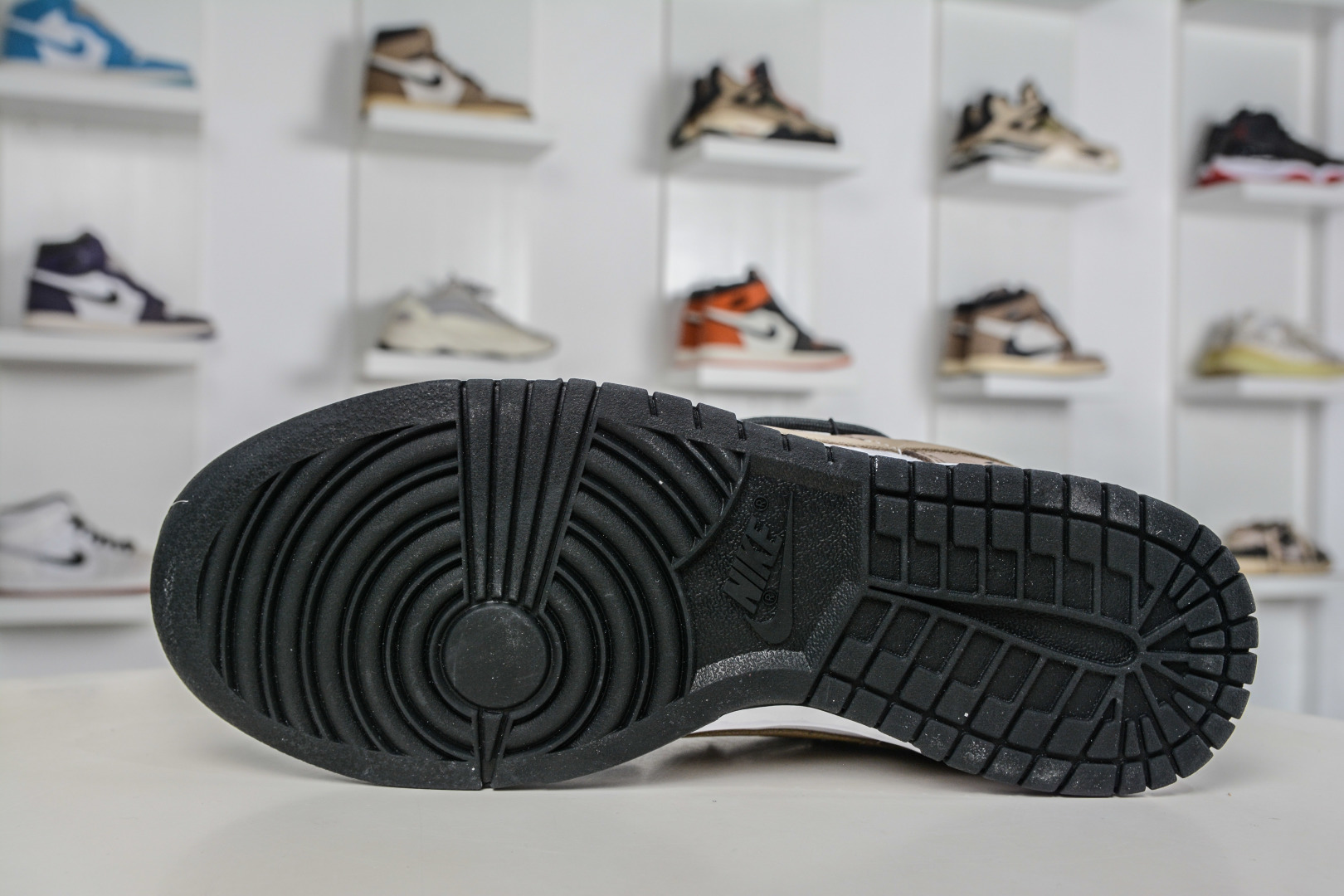 270 Nike Dunk Low 余晖之下 黑白棕 当日光行至最后一寸 HF5441-100-Chinese UA Cheap High Quatity Brand Clothes Bags handbags Sneakers wholesale wholesaler seller from China Factory suppliers Fashion Clothing Shoes best Quality Beautiful Price 270 Nike Dunk Low 余晖之下 黑白棕 当日光行至最后一寸 HF5441-100