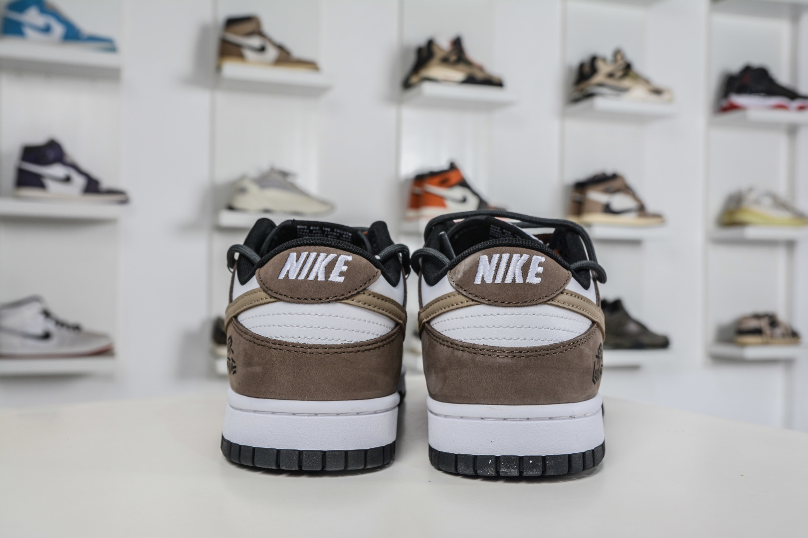 270 Nike Dunk Low 余晖之下 黑白棕 当日光行至最后一寸 HF5441-100-Chinese UA Cheap High Quatity Brand Clothes Bags handbags Sneakers wholesale wholesaler seller from China Factory suppliers Fashion Clothing Shoes best Quality Beautiful Price 270 Nike Dunk Low 余晖之下 黑白棕 当日光行至最后一寸 HF5441-100
