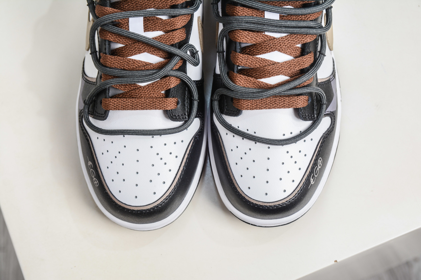 270 Nike Dunk Low 余晖之下 黑白棕 当日光行至最后一寸 HF5441-100-Chinese UA Cheap High Quatity Brand Clothes Bags handbags Sneakers wholesale wholesaler seller from China Factory suppliers Fashion Clothing Shoes best Quality Beautiful Price 270 Nike Dunk Low 余晖之下 黑白棕 当日光行至最后一寸 HF5441-100