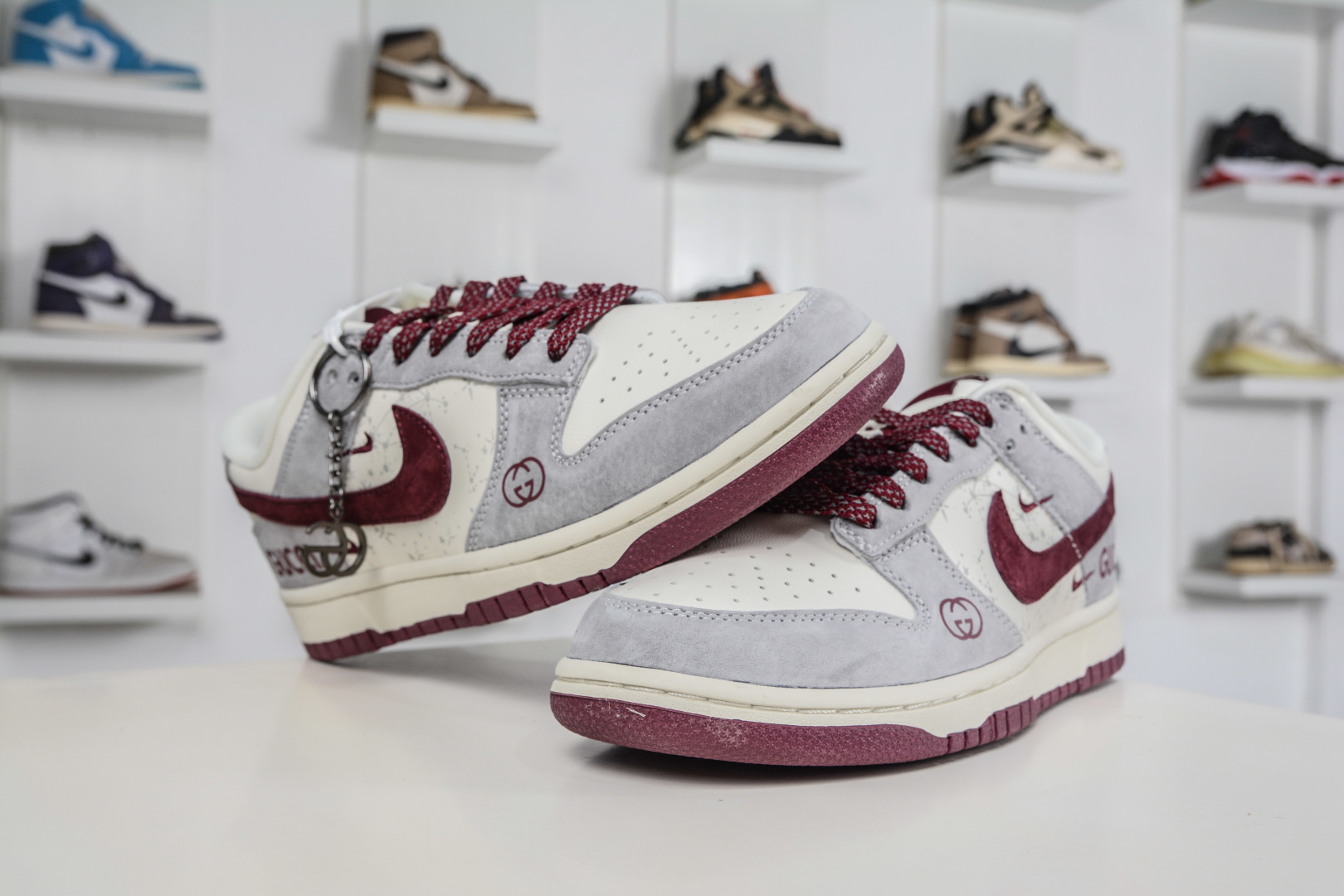 270 Air Jordan 1 Retro Low x GUCCI 古驰联名-白灰酒红 DN3168-012-Chinese UA Cheap High Quatity Brand Clothes Bags handbags Sneakers wholesale wholesaler seller from China Factory suppliers Fashion Clothing Shoes best Quality Beautiful Price 270 Air Jordan 1 Retro Low x GUCCI 古驰联名-白灰酒红 DN3168-012