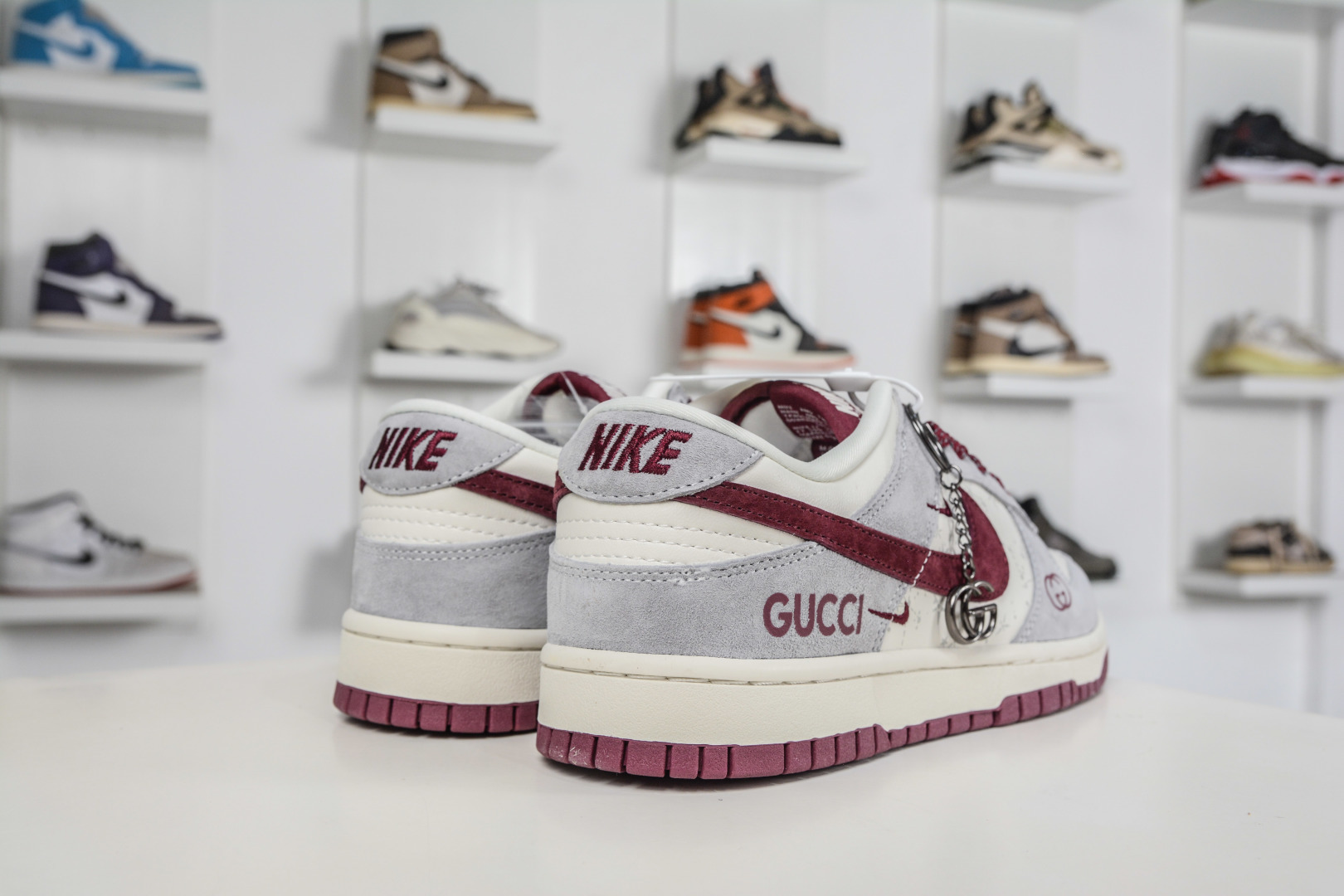 270 Air Jordan 1 Retro Low x GUCCI 古驰联名-白灰酒红 DN3168-012-Chinese UA Cheap High Quatity Brand Clothes Bags handbags Sneakers wholesale wholesaler seller from China Factory suppliers Fashion Clothing Shoes best Quality Beautiful Price 270 Air Jordan 1 Retro Low x GUCCI 古驰联名-白灰酒红 DN3168-012
