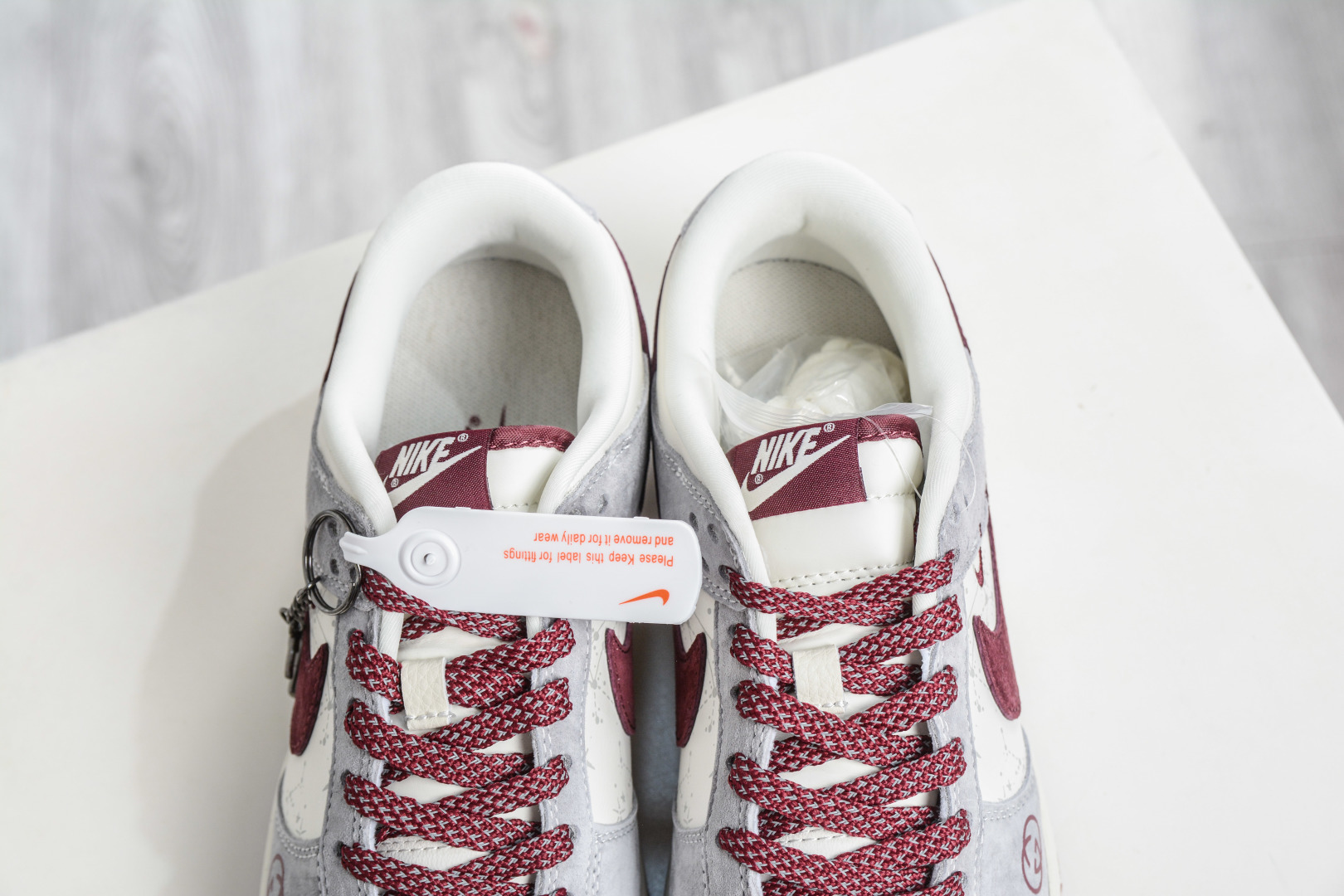 270 Air Jordan 1 Retro Low x GUCCI 古驰联名-白灰酒红 DN3168-012-Chinese UA Cheap High Quatity Brand Clothes Bags handbags Sneakers wholesale wholesaler seller from China Factory suppliers Fashion Clothing Shoes best Quality Beautiful Price 270 Air Jordan 1 Retro Low x GUCCI 古驰联名-白灰酒红 DN3168-012