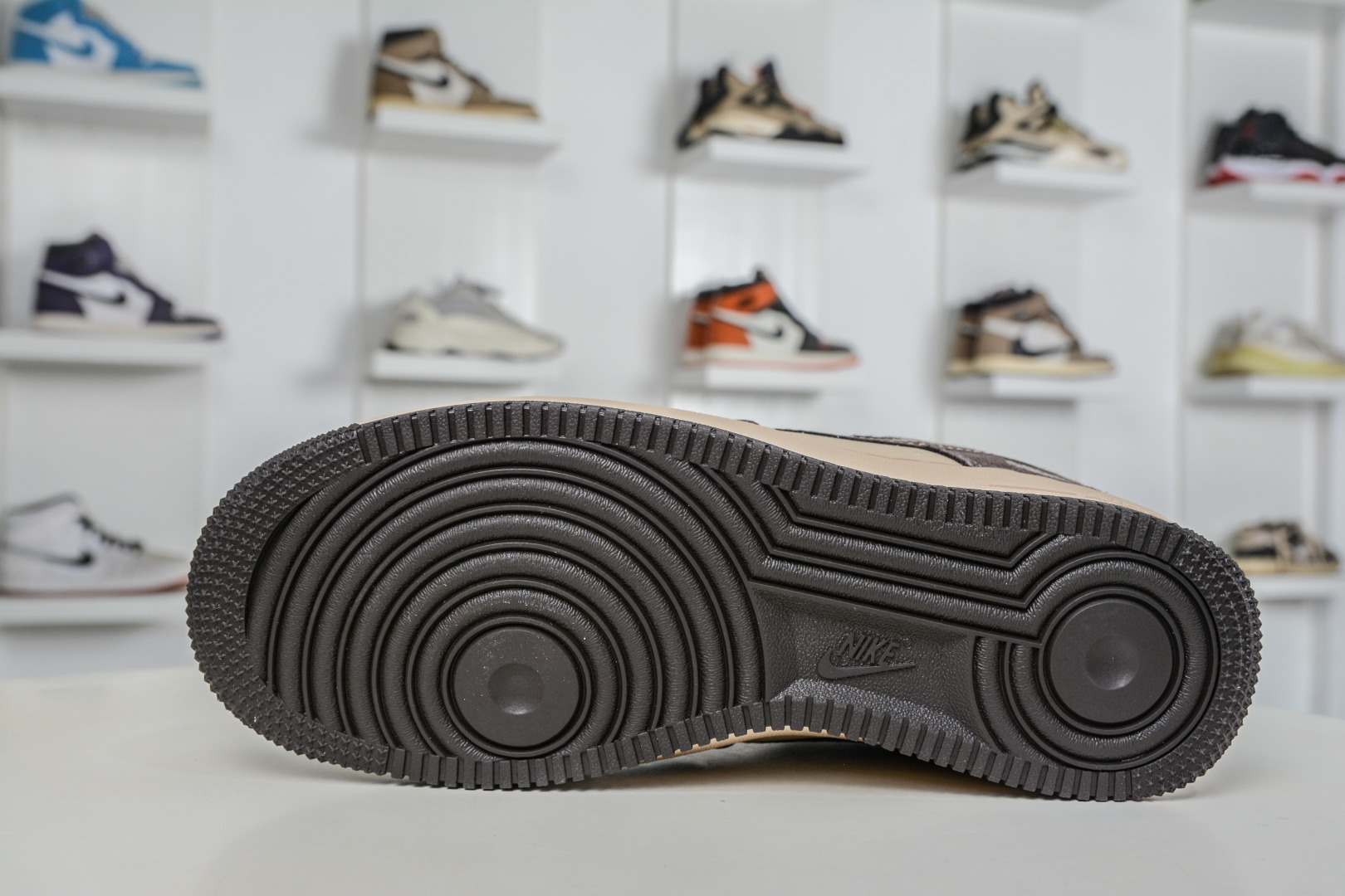 260 Fear of God x NIke Air Force 1 FOG联名-咖棕 KL1688-001-Chinese UA Cheap High Quatity Brand Clothes Bags handbags Sneakers wholesale wholesaler seller from China Factory suppliers Fashion Clothing Shoes best Quality Beautiful Price 260 Fear of God x NIke Air Force 1 FOG联名-咖棕 KL1688-001