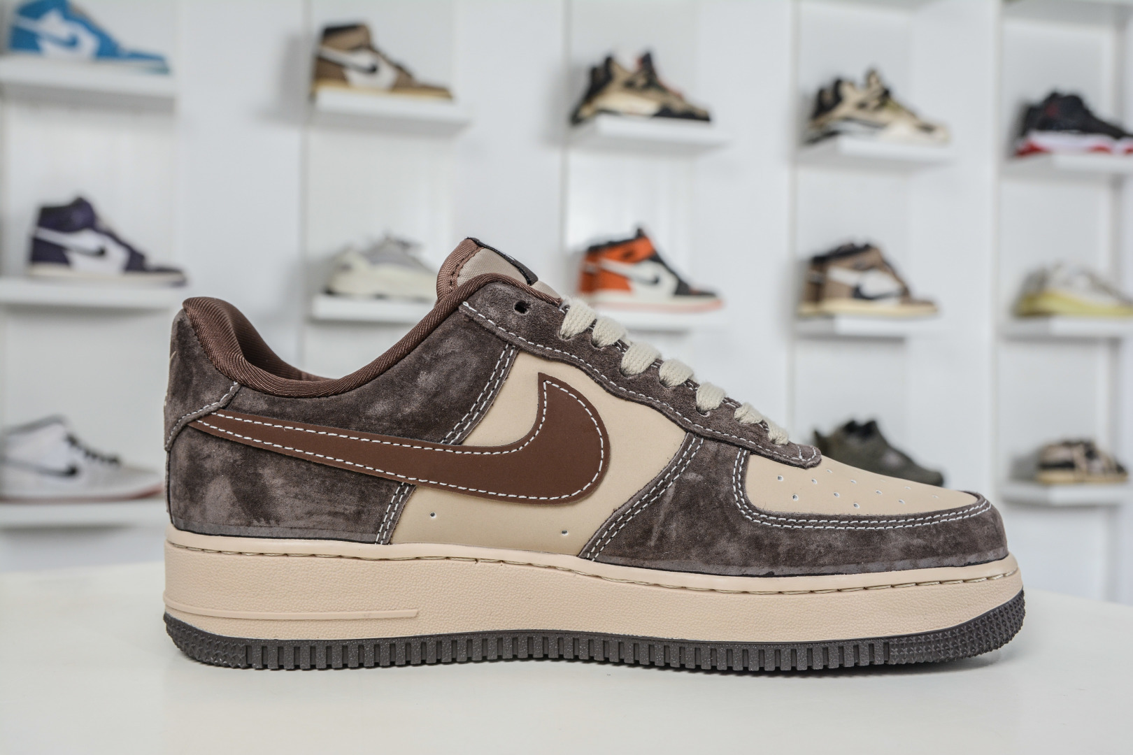 260 Fear of God x NIke Air Force 1 FOG联名-咖棕 KL1688-001-Chinese UA Cheap High Quatity Brand Clothes Bags handbags Sneakers wholesale wholesaler seller from China Factory suppliers Fashion Clothing Shoes best Quality Beautiful Price 260 Fear of God x NIke Air Force 1 FOG联名-咖棕 KL1688-001