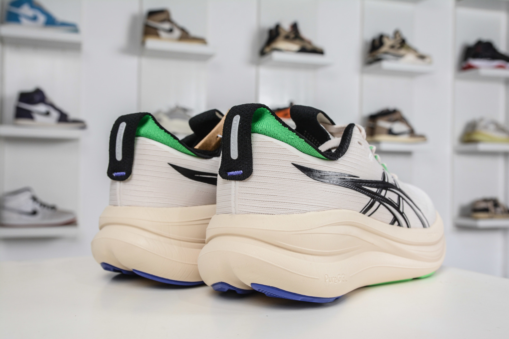 190 Asics GEL-Nimbus 28 亚瑟士缓震跑鞋 1011C127-800-Chinese UA Cheap High Quatity Brand Clothes Bags handbags Sneakers wholesale wholesaler seller from China Factory suppliers Fashion Clothing Shoes best Quality Beautiful Price 190 Asics GEL-Nimbus 28 亚瑟士缓震跑鞋 1011C127-800