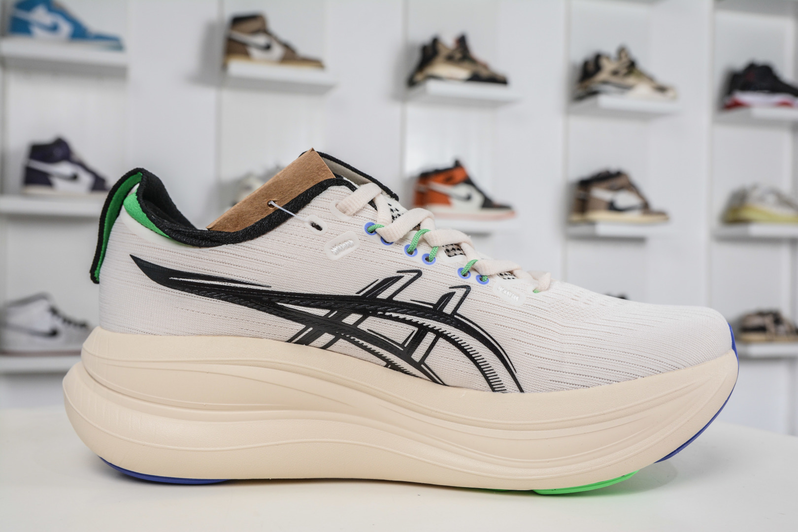 190 Asics GEL-Nimbus 28 亚瑟士缓震跑鞋 1011C127-800-Chinese UA Cheap High Quatity Brand Clothes Bags handbags Sneakers wholesale wholesaler seller from China Factory suppliers Fashion Clothing Shoes best Quality Beautiful Price 190 Asics GEL-Nimbus 28 亚瑟士缓震跑鞋 1011C127-800