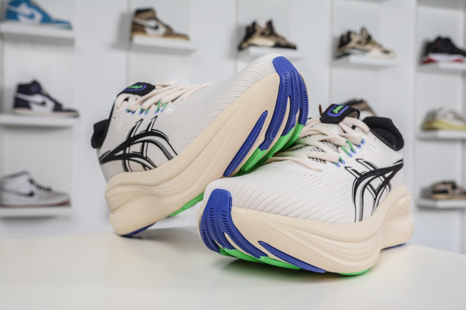 190 Asics GEL-Nimbus 28 亚瑟士缓震跑鞋 1011C127-800-Chinese UA Cheap High Quatity Brand Clothes Bags handbags Sneakers wholesale wholesaler seller from China Factory suppliers Fashion Clothing Shoes best Quality Beautiful Price 190 Asics GEL-Nimbus 28 亚瑟士缓震跑鞋 1011C127-800