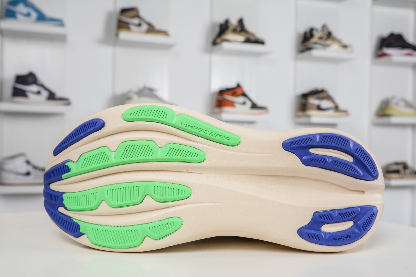 190 Asics GEL-Nimbus 28 亚瑟士缓震跑鞋 1011C127-800-Chinese UA Cheap High Quatity Brand Clothes Bags handbags Sneakers wholesale wholesaler seller from China Factory suppliers Fashion Clothing Shoes best Quality Beautiful Price 190 Asics GEL-Nimbus 28 亚瑟士缓震跑鞋 1011C127-800