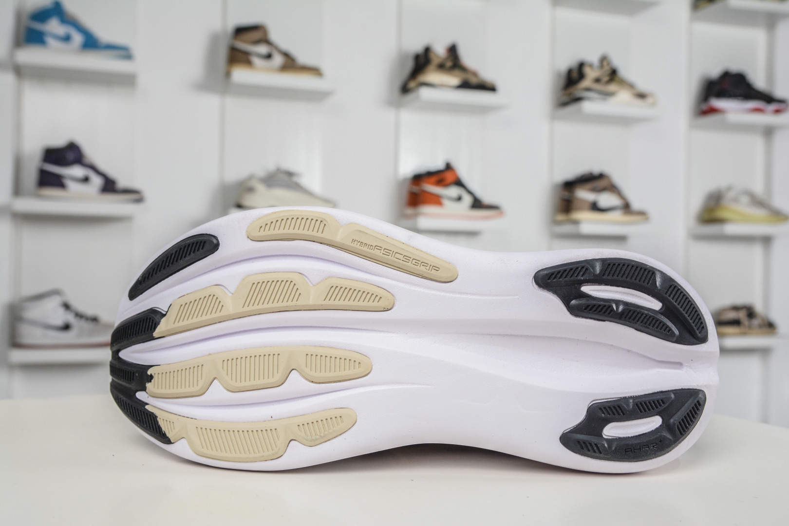190 Asics GEL-Nimbus 28 亚瑟士缓震跑鞋 1011C145-002-Chinese UA Cheap High Quatity Brand Clothes Bags handbags Sneakers wholesale wholesaler seller from China Factory suppliers Fashion Clothing Shoes best Quality Beautiful Price 190 Asics GEL-Nimbus 28 亚瑟士缓震跑鞋 1011C145-002