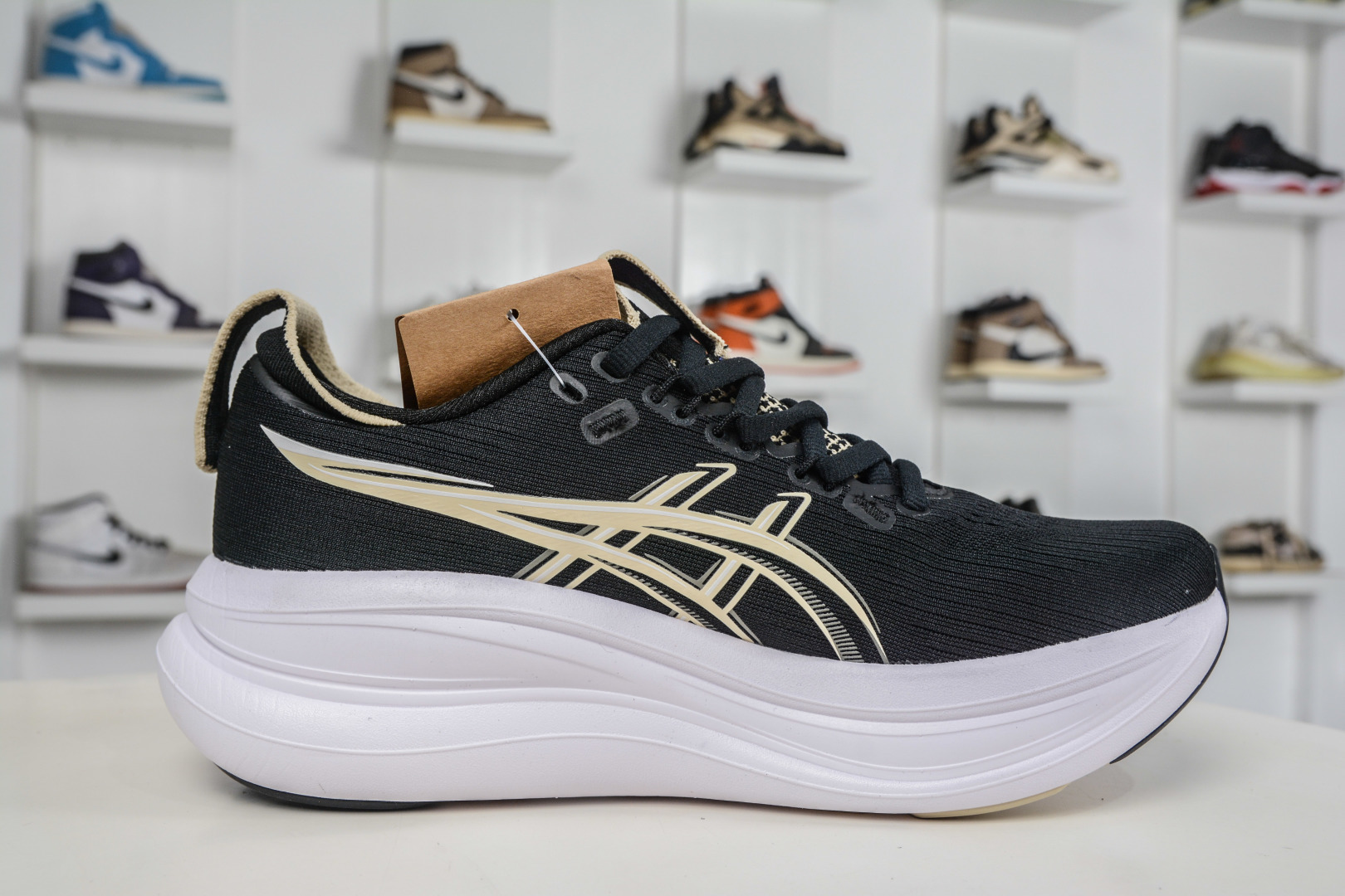 190 Asics GEL-Nimbus 28 亚瑟士缓震跑鞋 1011C145-002-Chinese UA Cheap High Quatity Brand Clothes Bags handbags Sneakers wholesale wholesaler seller from China Factory suppliers Fashion Clothing Shoes best Quality Beautiful Price 190 Asics GEL-Nimbus 28 亚瑟士缓震跑鞋 1011C145-002