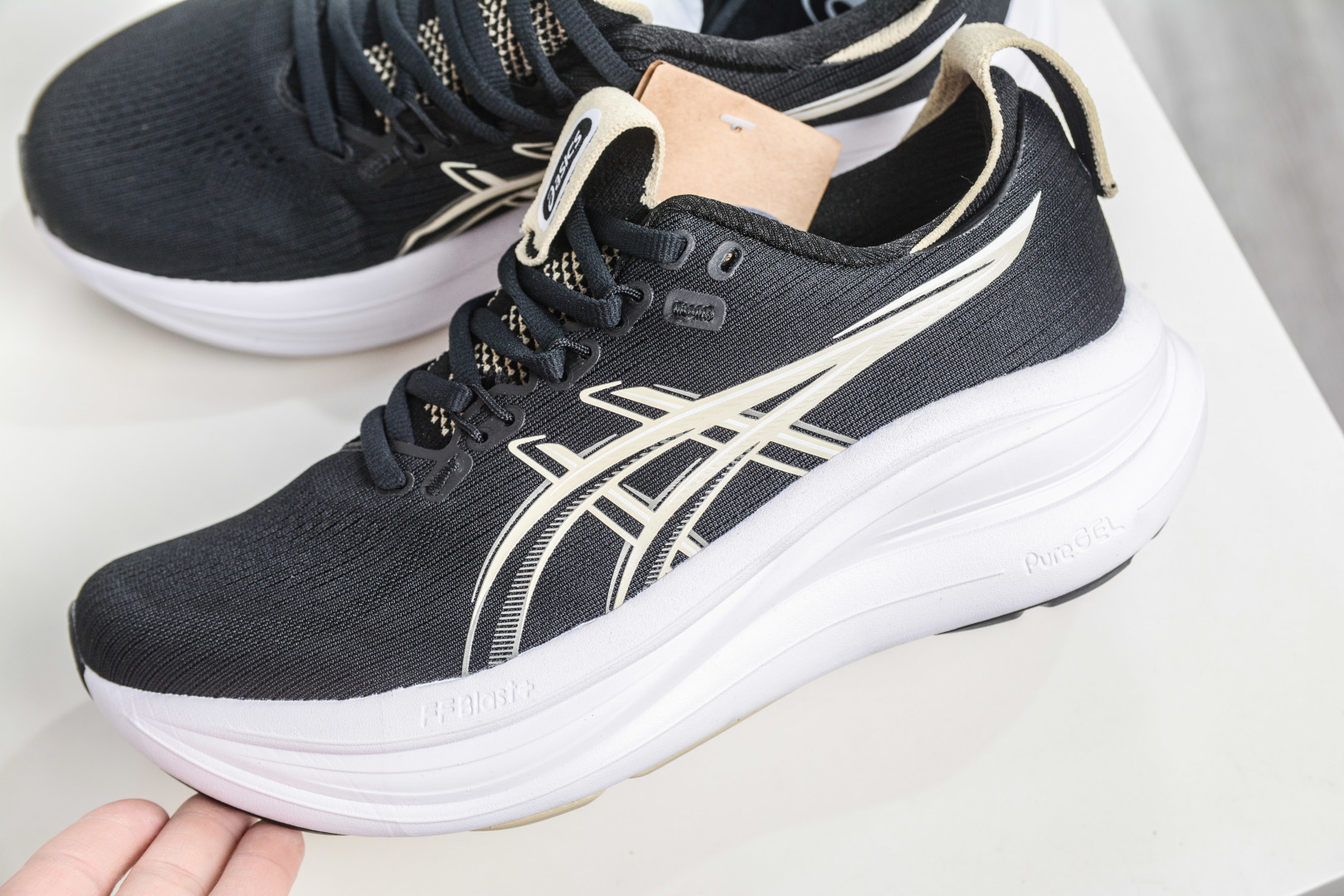 190 Asics GEL-Nimbus 28 亚瑟士缓震跑鞋 1011C145-002-Chinese UA Cheap High Quatity Brand Clothes Bags handbags Sneakers wholesale wholesaler seller from China Factory suppliers Fashion Clothing Shoes best Quality Beautiful Price 190 Asics GEL-Nimbus 28 亚瑟士缓震跑鞋 1011C145-002