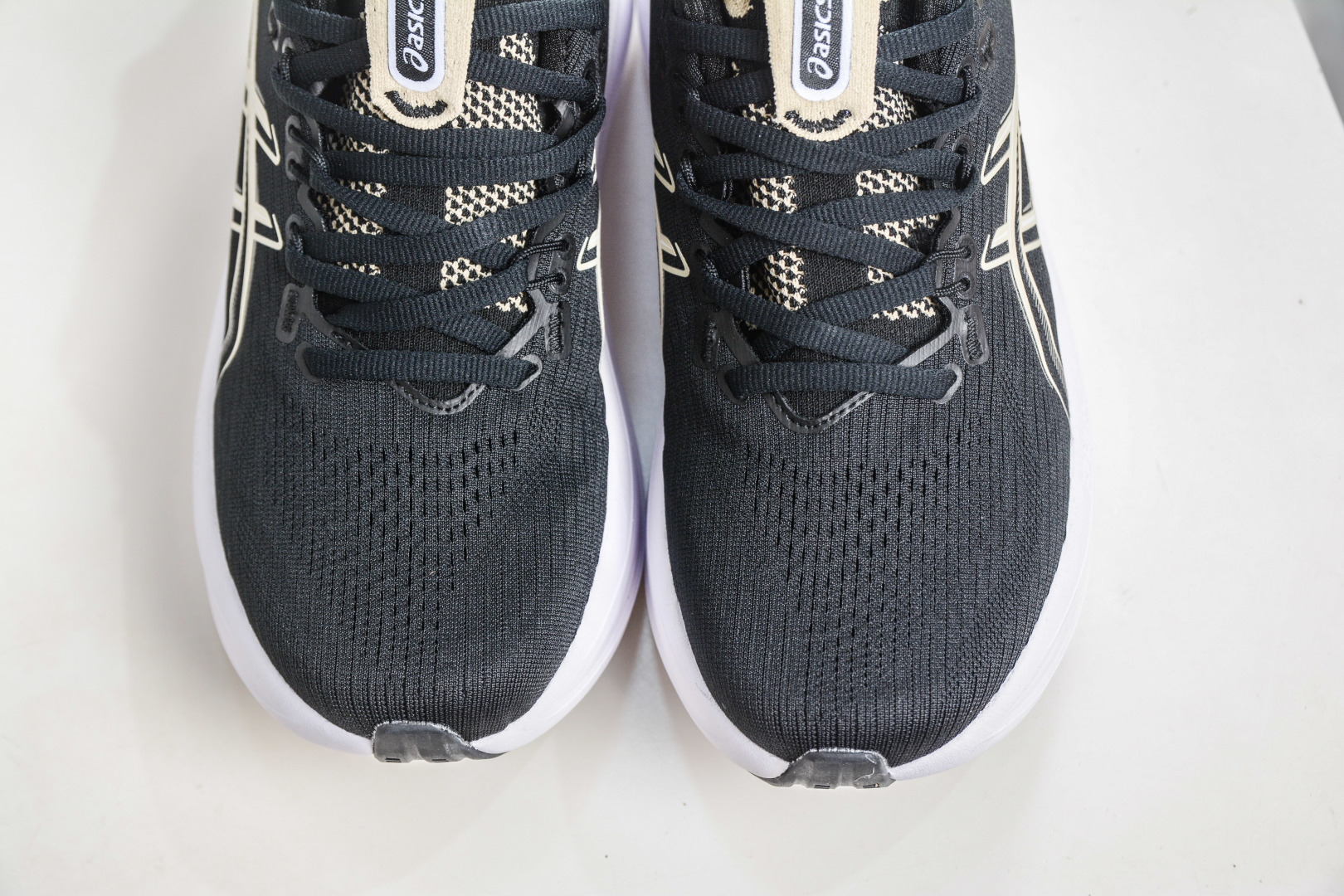 190 Asics GEL-Nimbus 28 亚瑟士缓震跑鞋 1011C145-002-Chinese UA Cheap High Quatity Brand Clothes Bags handbags Sneakers wholesale wholesaler seller from China Factory suppliers Fashion Clothing Shoes best Quality Beautiful Price 190 Asics GEL-Nimbus 28 亚瑟士缓震跑鞋 1011C145-002